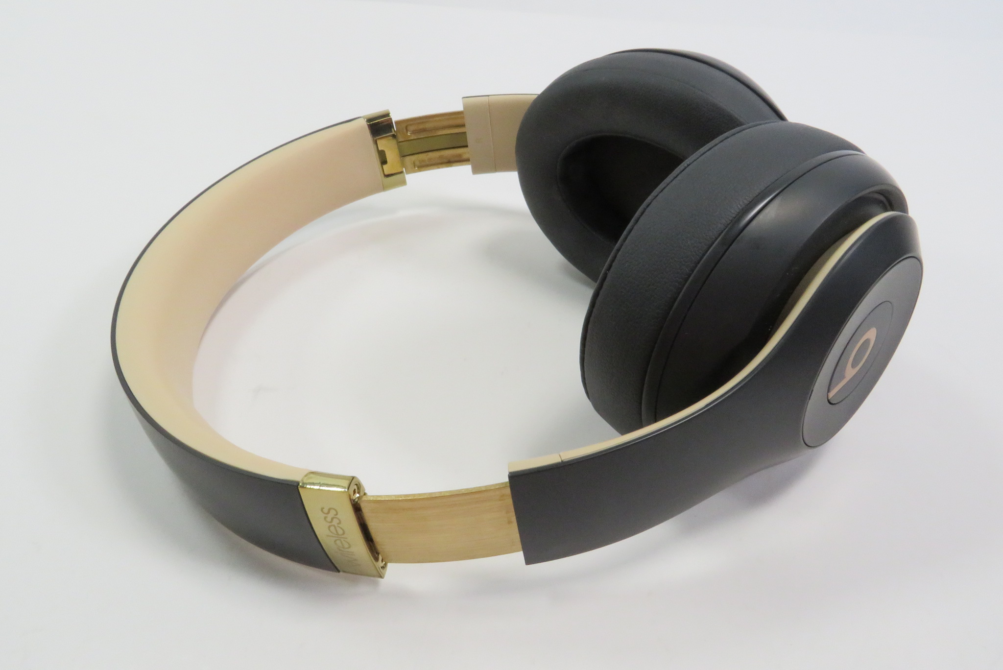 Apple Beats Studio 3 Wireless A1914 MXJ92LL/A Noise Cancelling