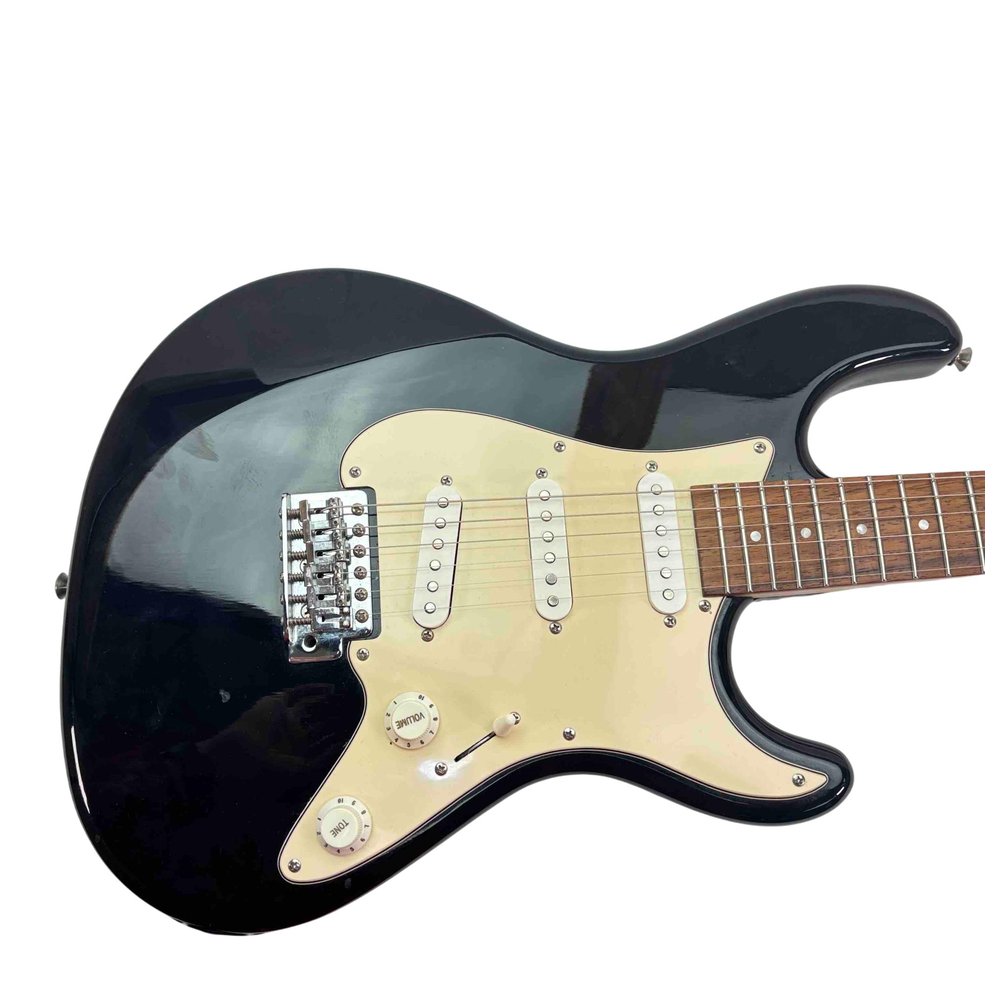 Fernandes FG05092290 Right-Handed Stratocaster Electric Guitar - Black