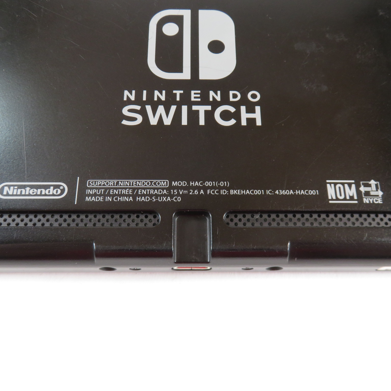 ②Nintendo Switch 本体 ブラック　HAC-001 Amazon.com: Nintendo Switch Game Console - Black (HAC-001(-01) w