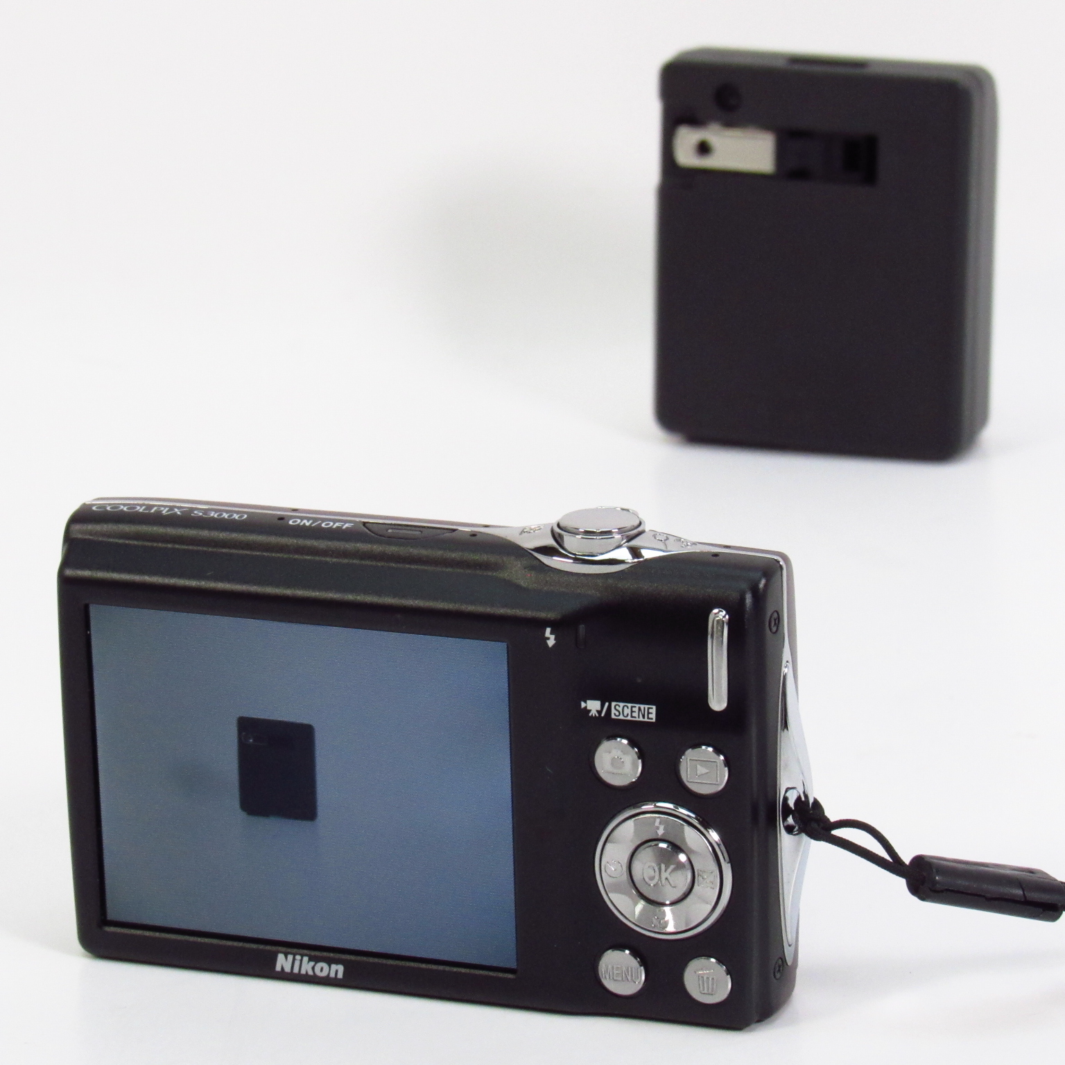 Amazon.com : Nikon Coolpix S3000 12.0 MP Digital Camera with