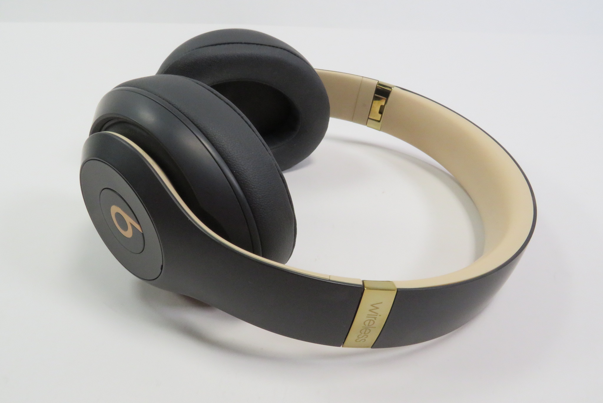 Apple Beats Studio 3 Wireless A1914 MXJ92LL/A Noise Cancelling