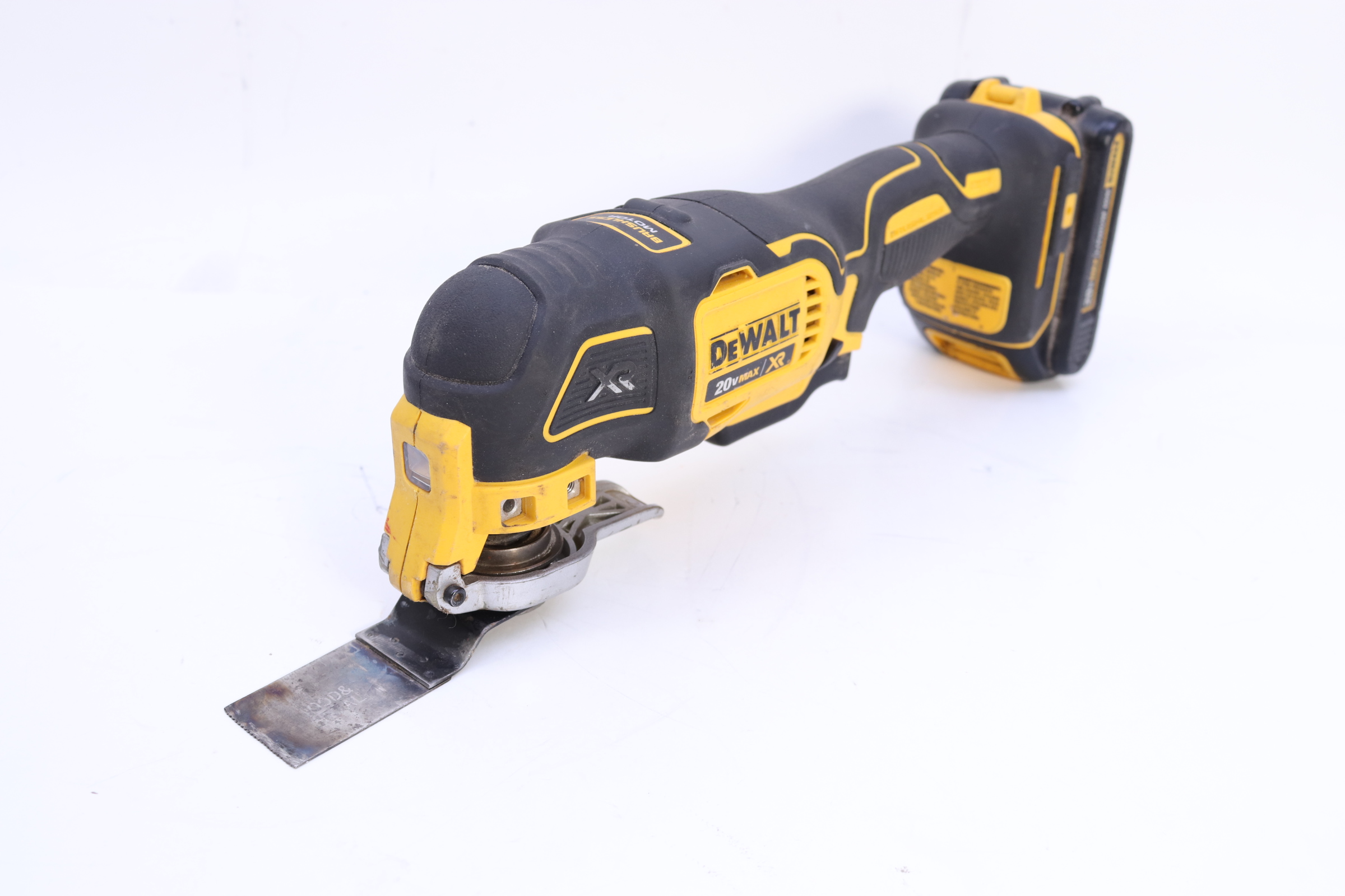 DeWalt DCS355 20V MAX XR Lithium Ion Cordless Oscillating Tool