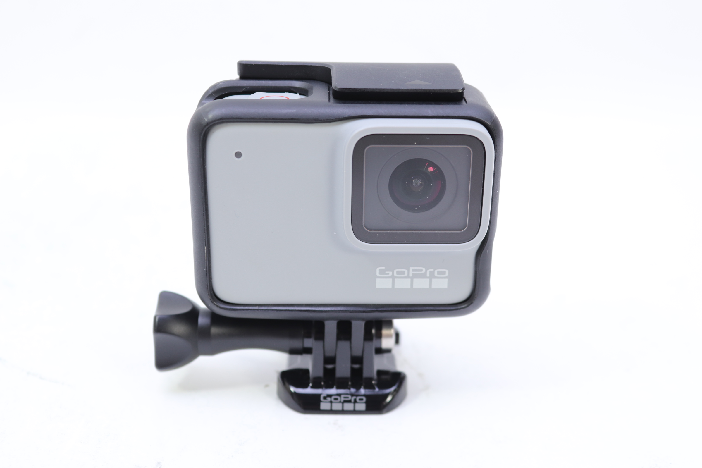 GoPro HERO7 シルバーCHDHC-601-FW mxn26g8 Amazon.com : GoPro HERO7 Silver Waterproof Digital Action