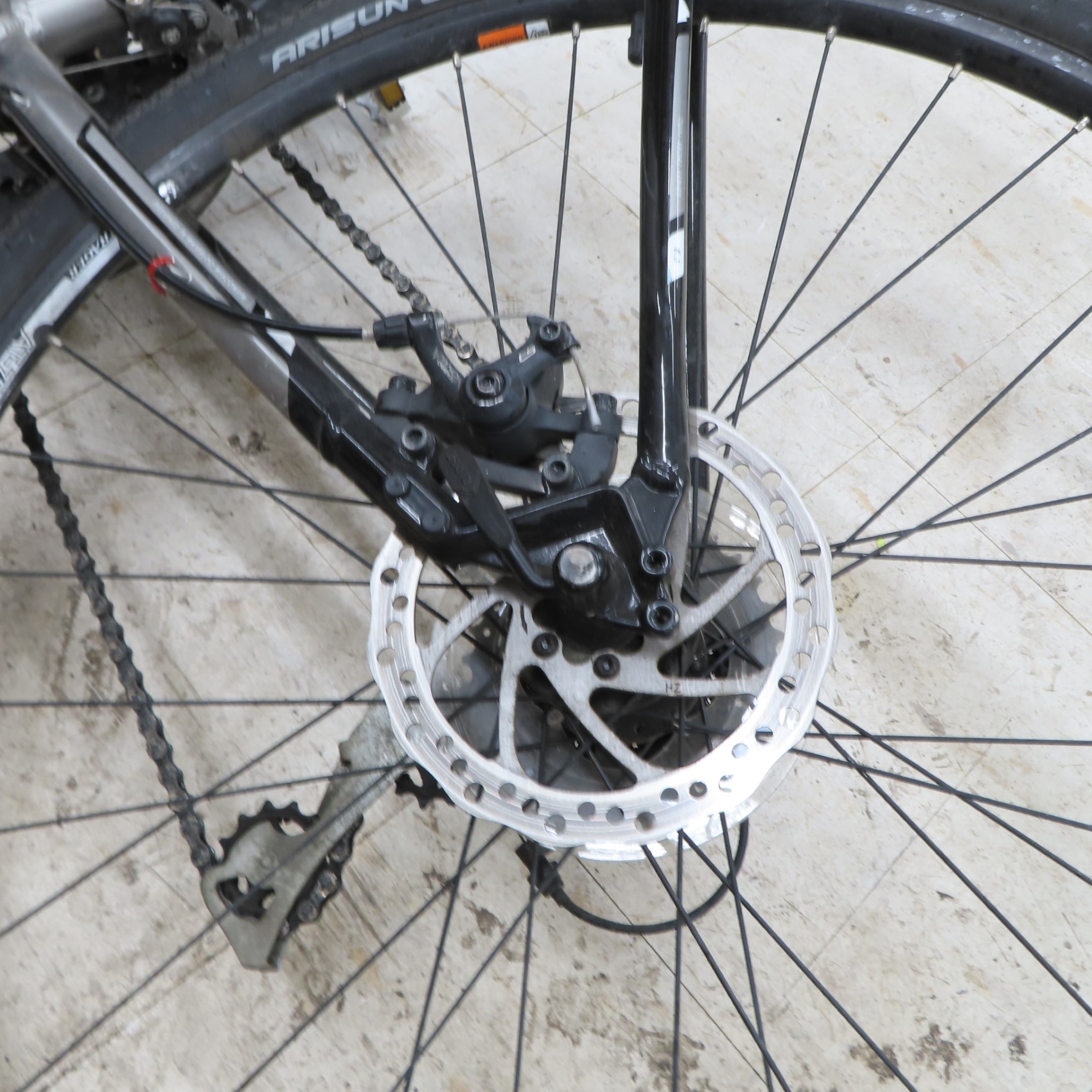 Trek 8.3 DS GT (2014) 28" Men's Mountain Bicycle (Local PickUp Only)