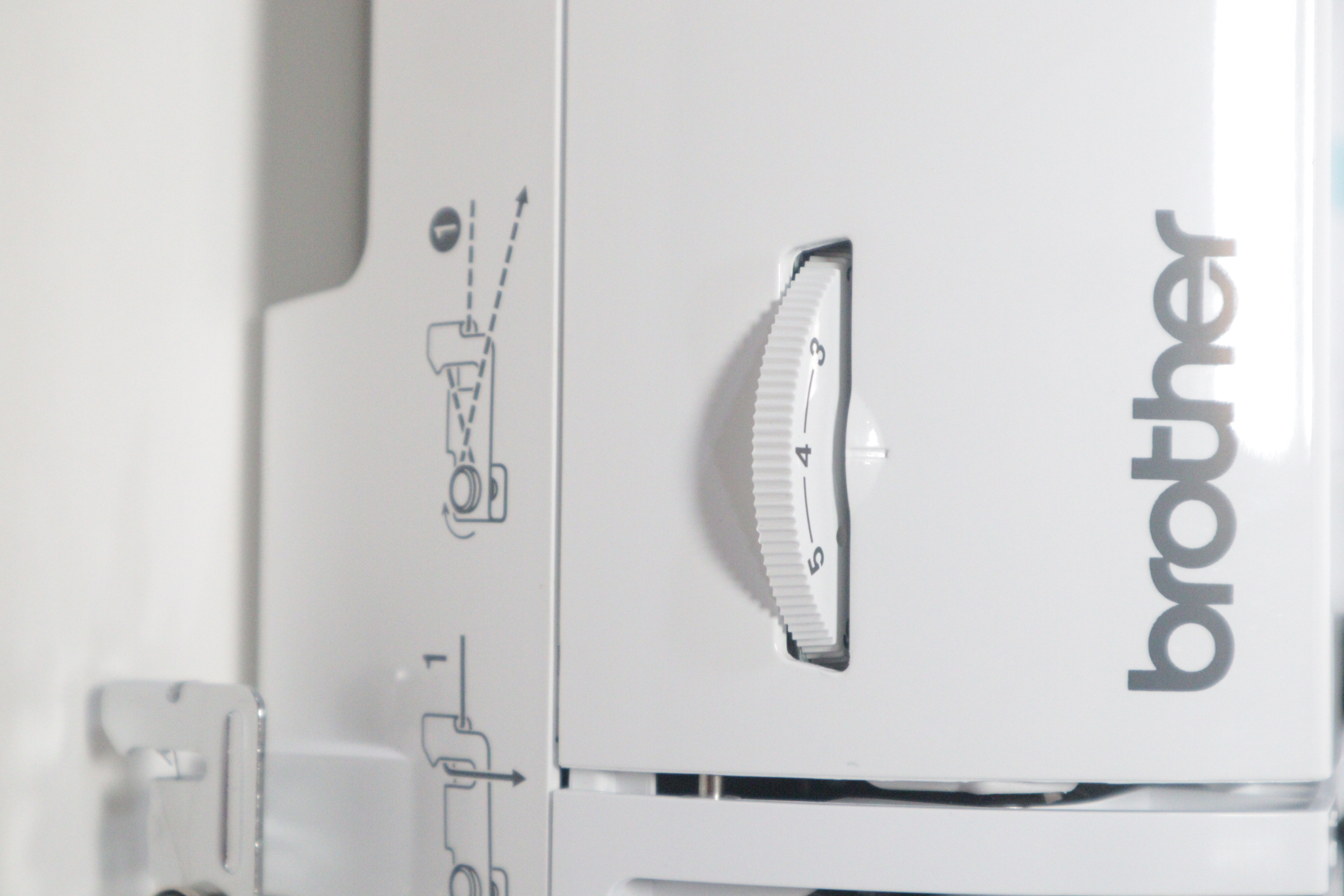 Brother MZ53 Lightweight Mechanical Sewing Machine 1480 / 53 Built