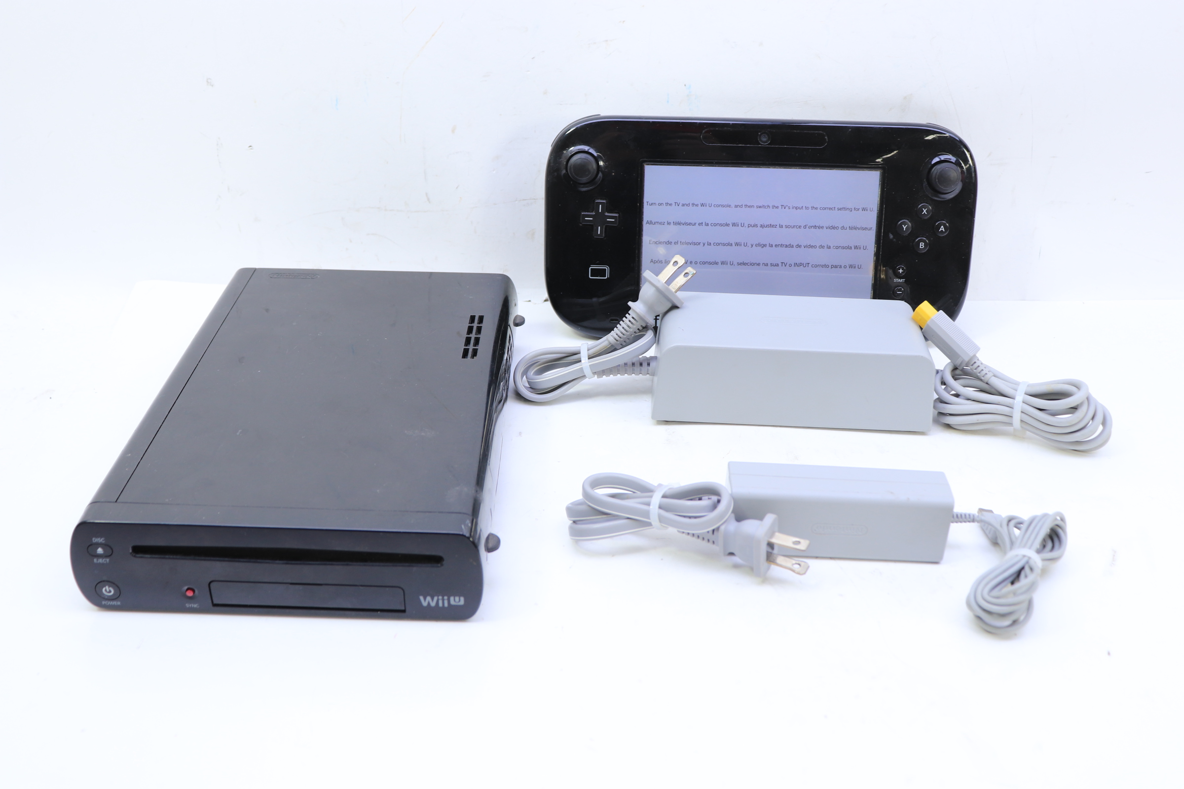 Nintendo WUP-101(02) 32GB Video Game Console Wii U Deluxe - 0423