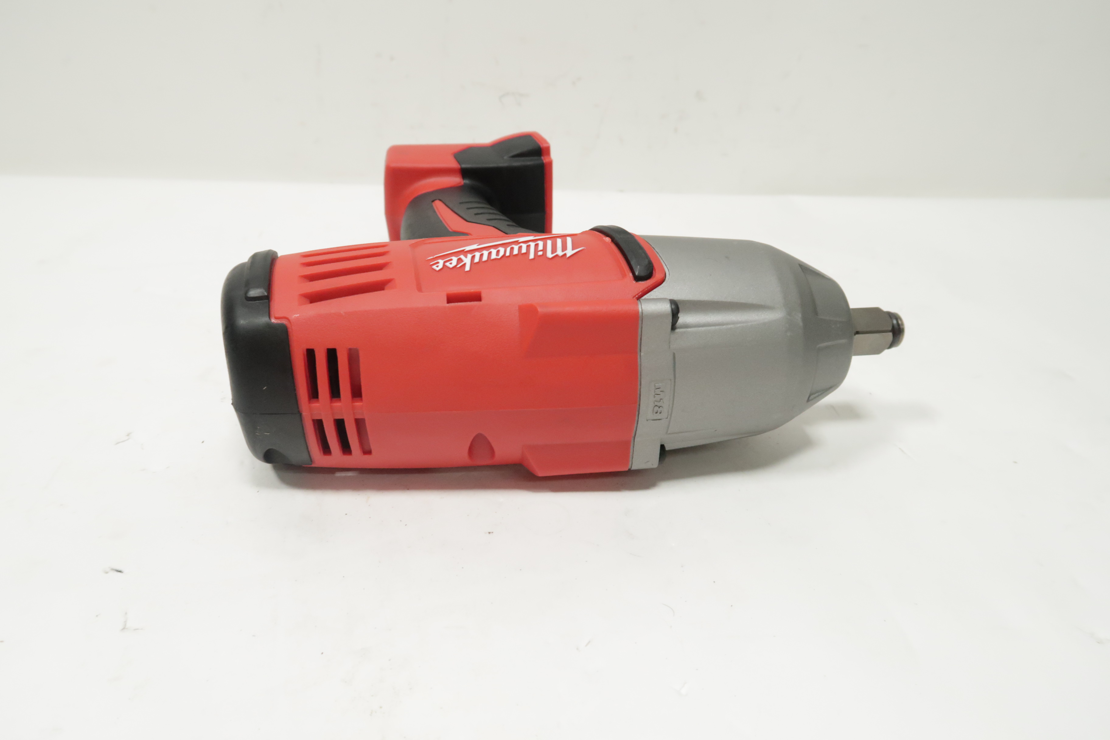 Milwaukee 266320 M18 1/2" HighTorque Impact Wrench Friction Ring