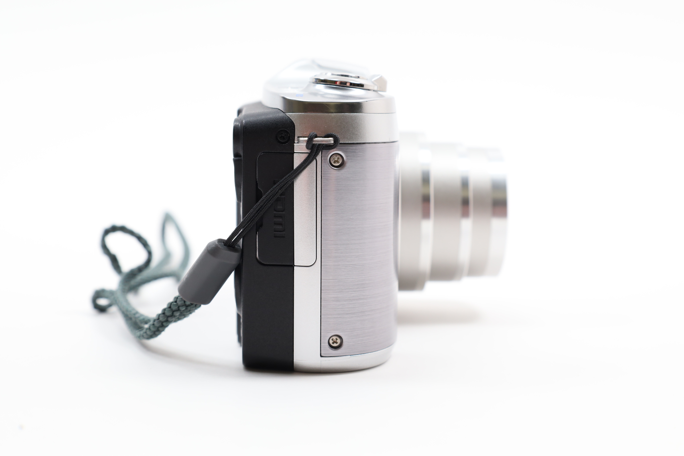 お値下げ　オリンパス Olympus STYLUS 　SZ-16 シルバー OLYMPUS STYLUS SZ-16 Compact Digital Camera Works / Read | eBay