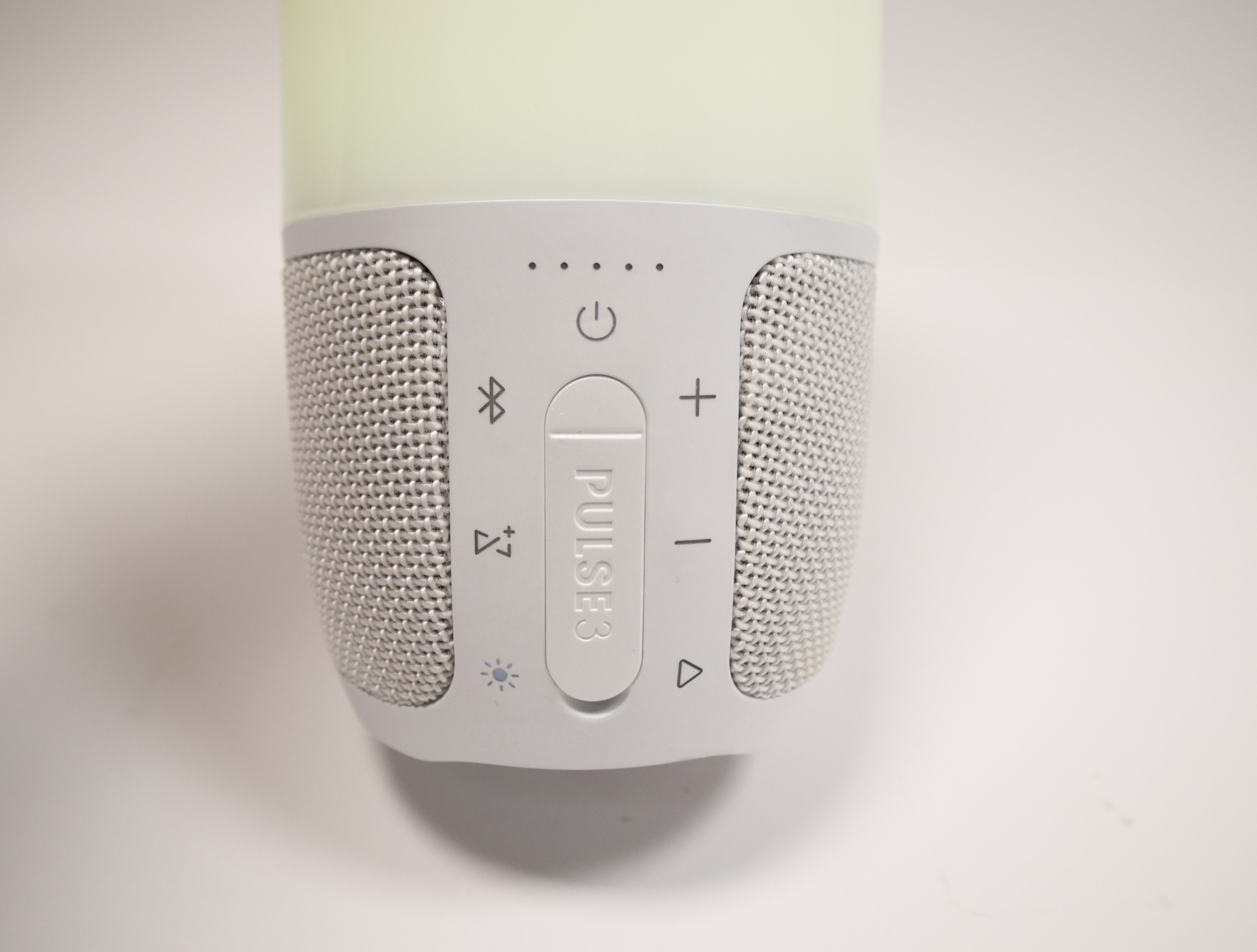 【美品】JBL PULSE3 ワイヤレススピーカー　人気カラーホワイト JBL PULSE3 [ホワイト] 価格比較 - 価格.com