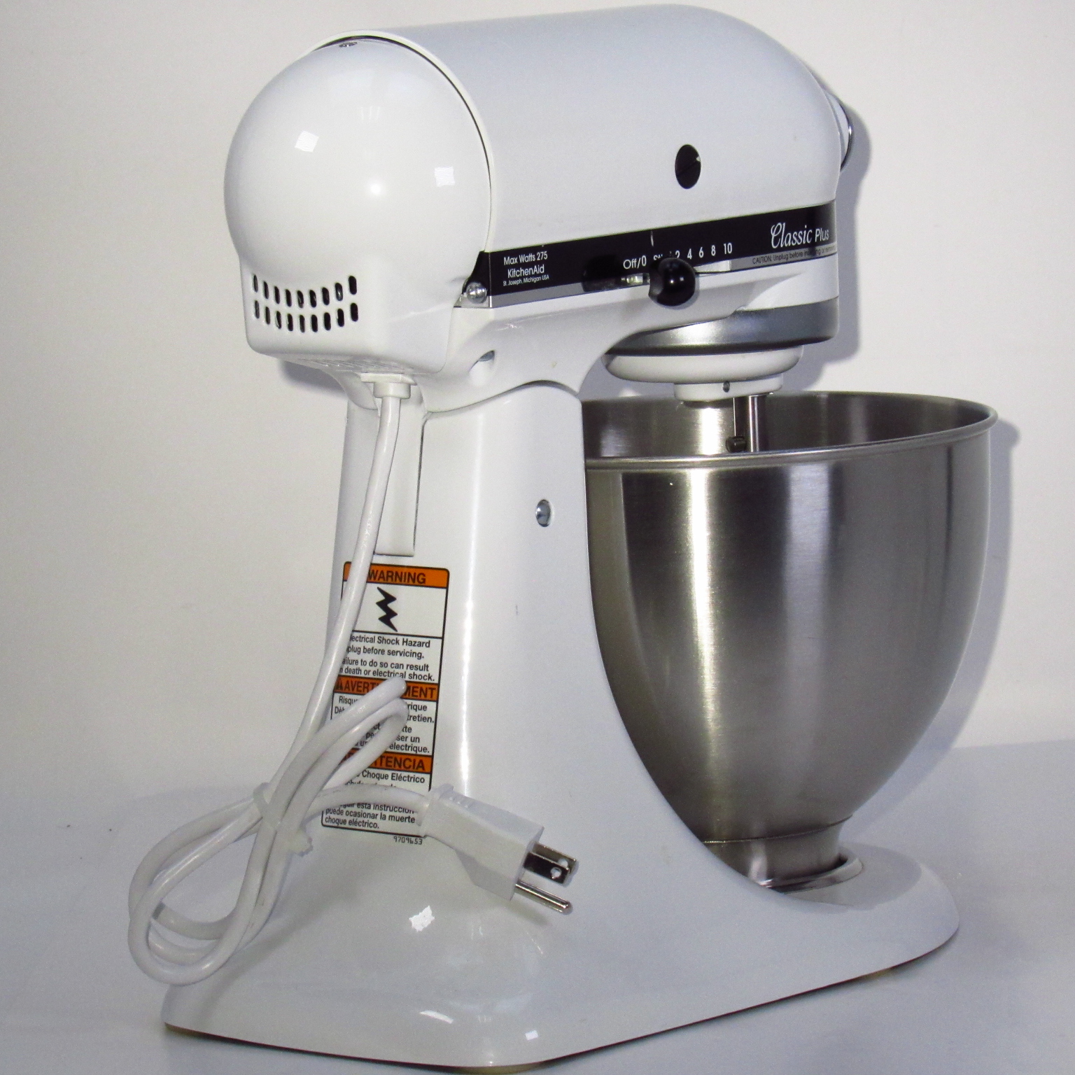 KitchenAid Classic Plus KSM75WH 4.5-Quart Tilt-Head Stand Mixer