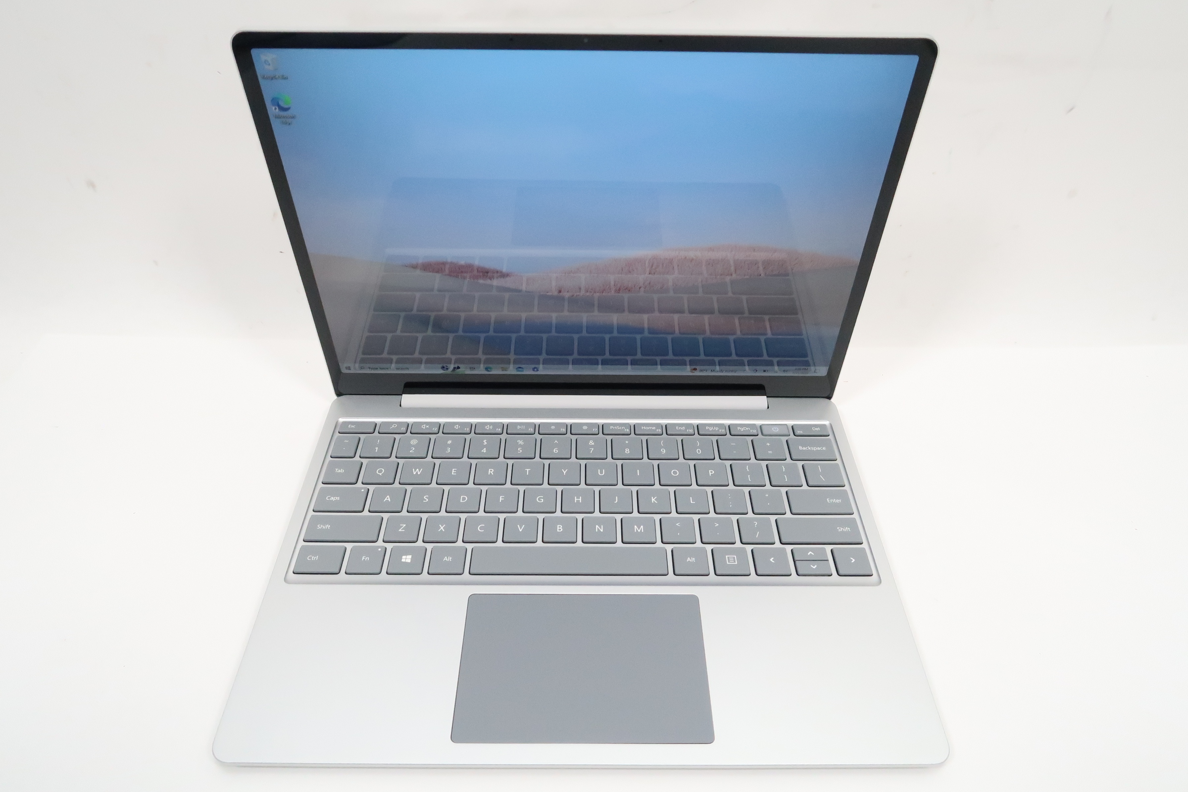 Microsoft 1943 Surface Laptop Go Core i5-1035G1@1GHz 8GB RAM 128GB