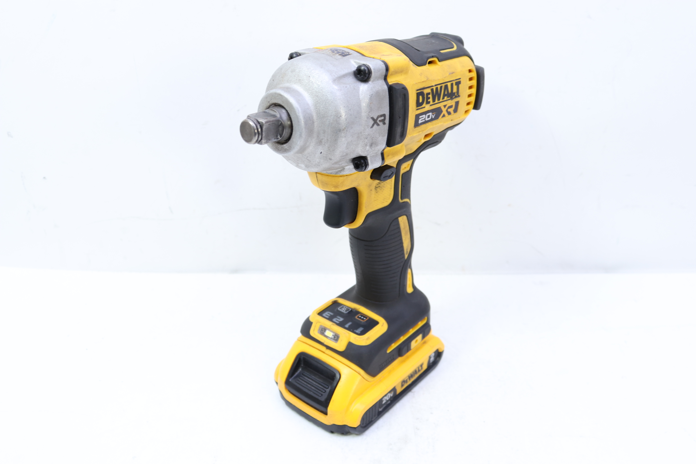 Dewalt Dcf891 20-volt Max Xr Lithium-ion Cordless 1 2 In. Impact Wrench