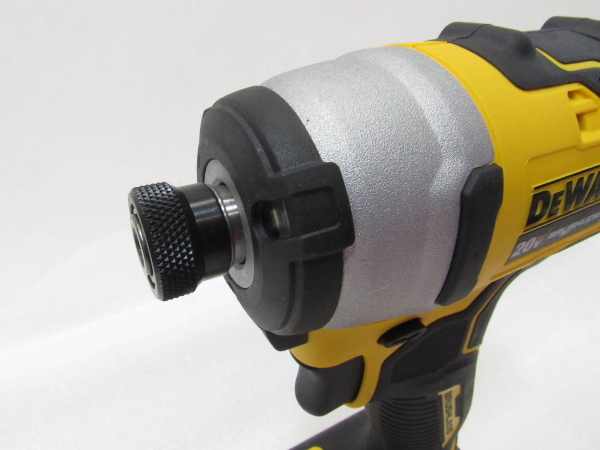 DeWalt DCF809 20Volt MAX Cordless Brushless Compact 1/4 in. Impact Driver