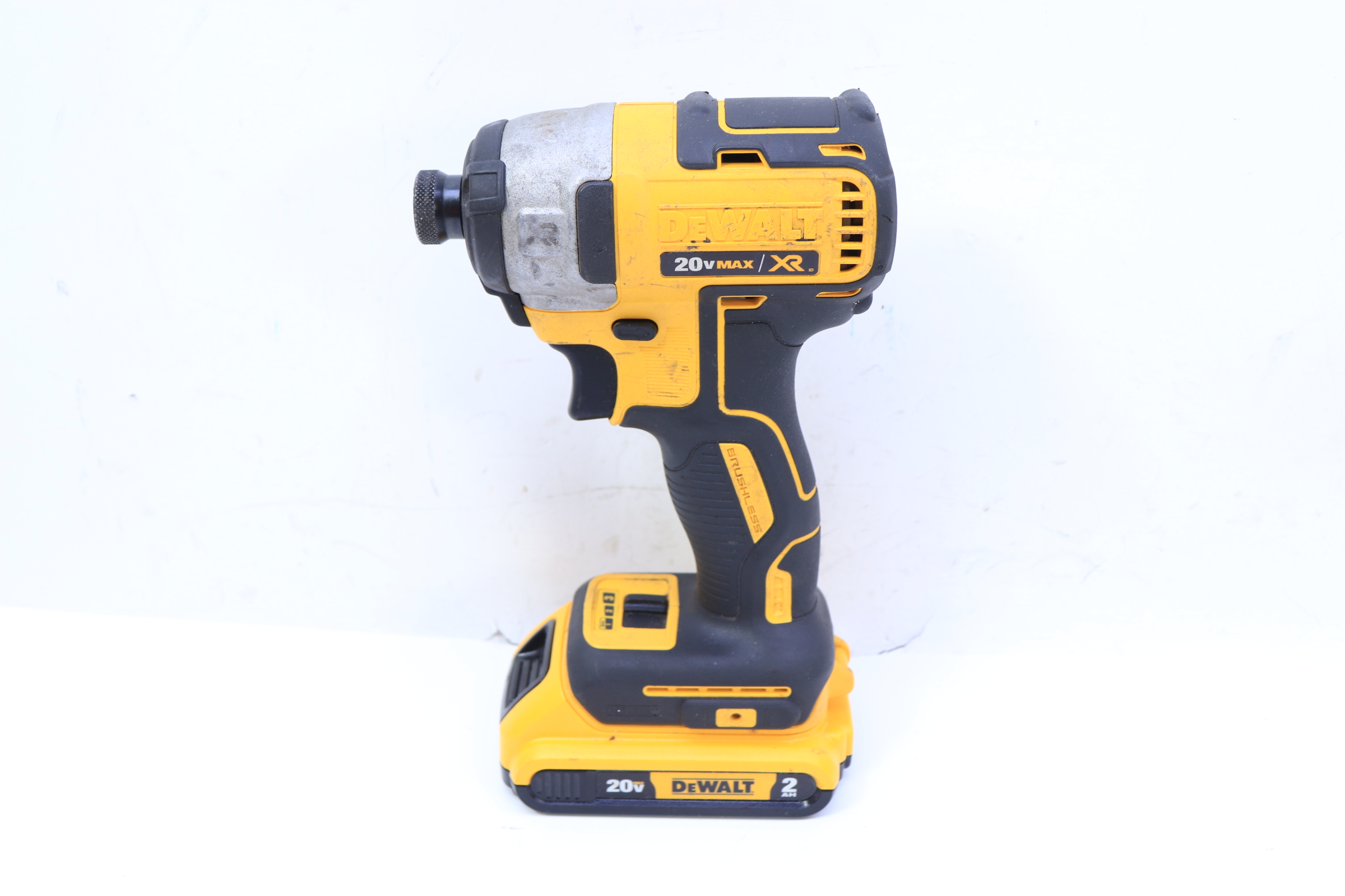 DeWalt DCF887 20V MAX XR Brushless 3-Speed 1/4