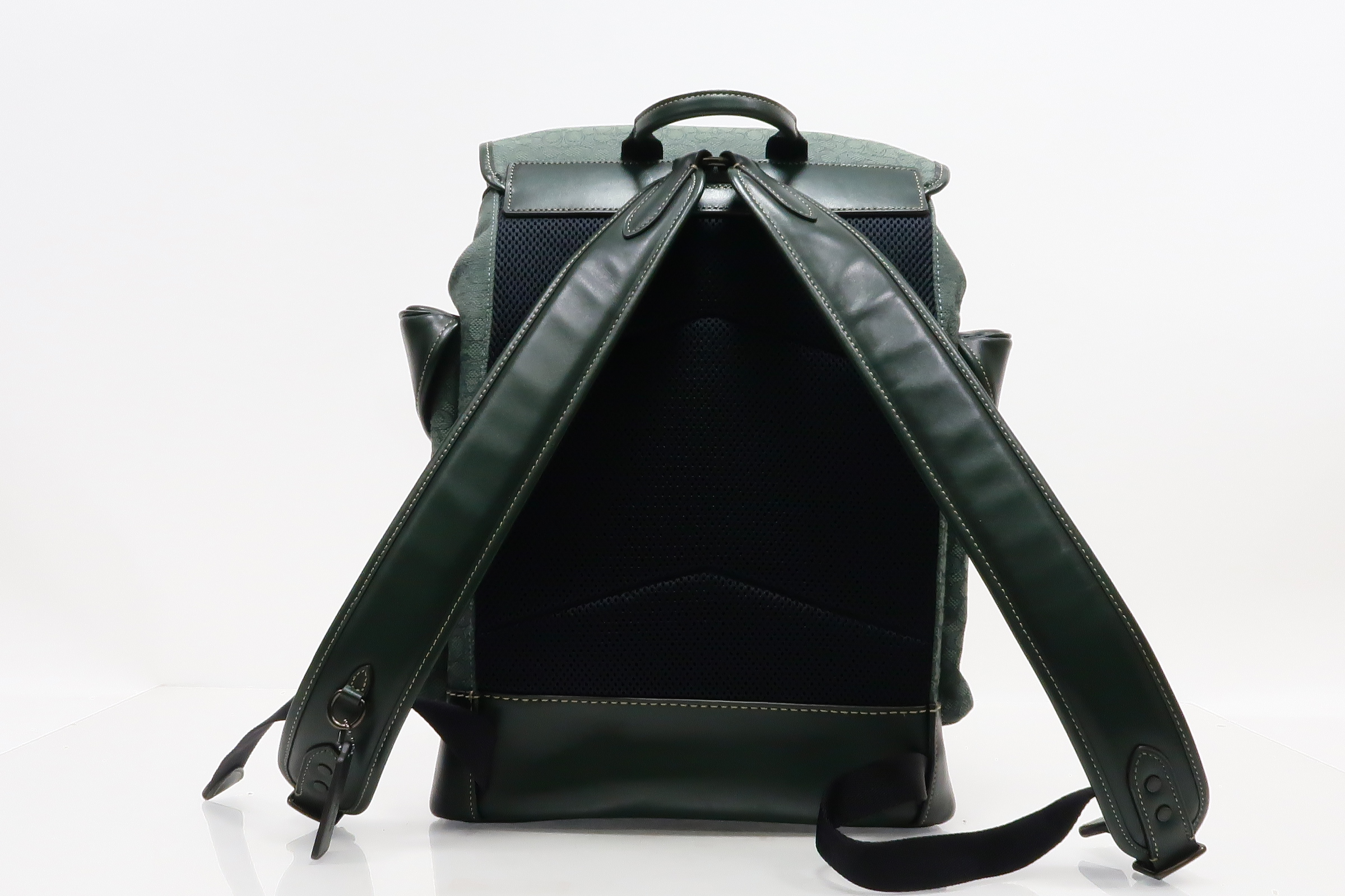 COACH シグネチャー リュック Coach Micro Signature Jacquard Hitch Backpack - F2321-CM387
