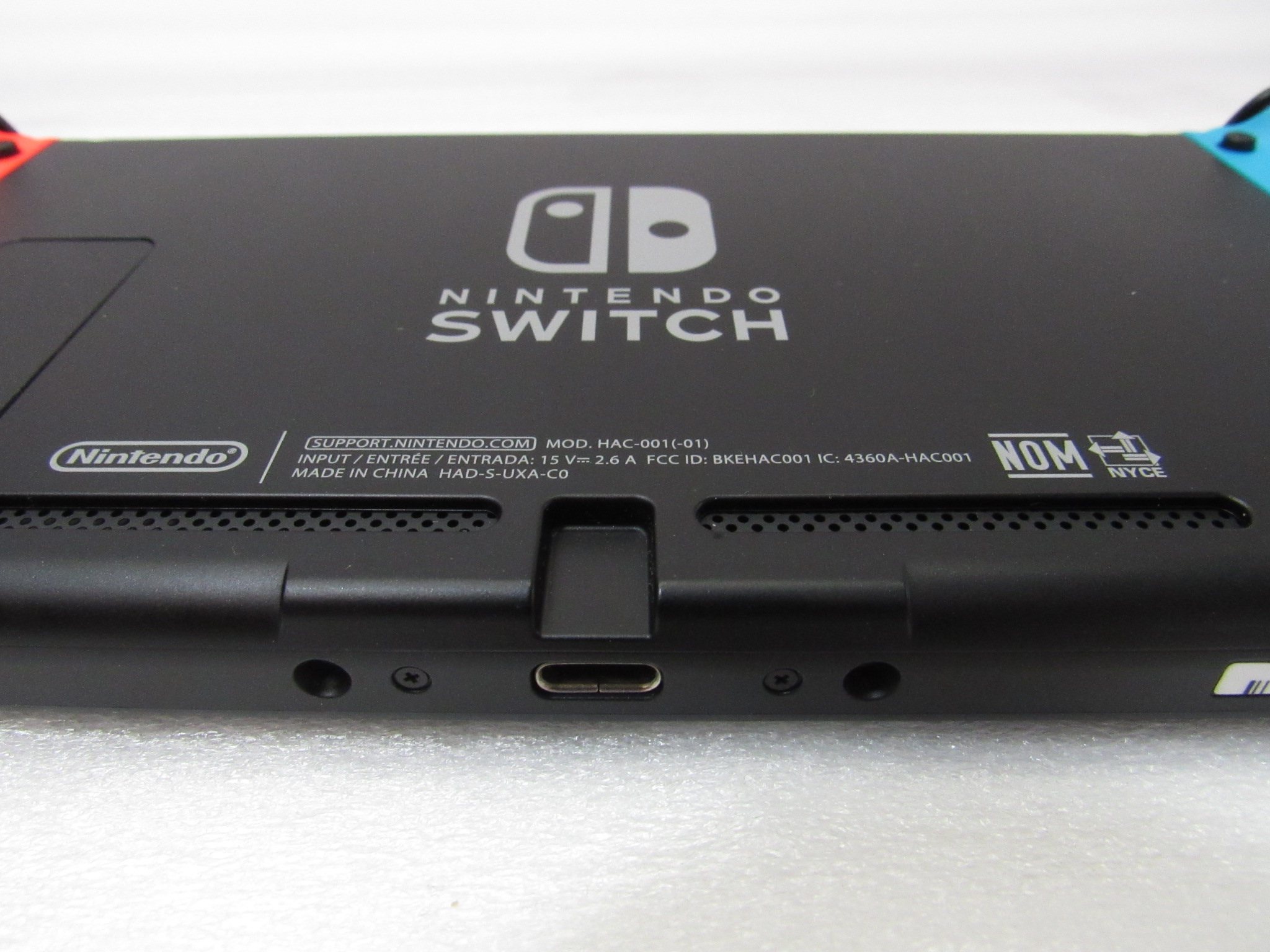 Nintendo Switch HAC-001 Handheld 6.2-inch Touchscreen Video Game