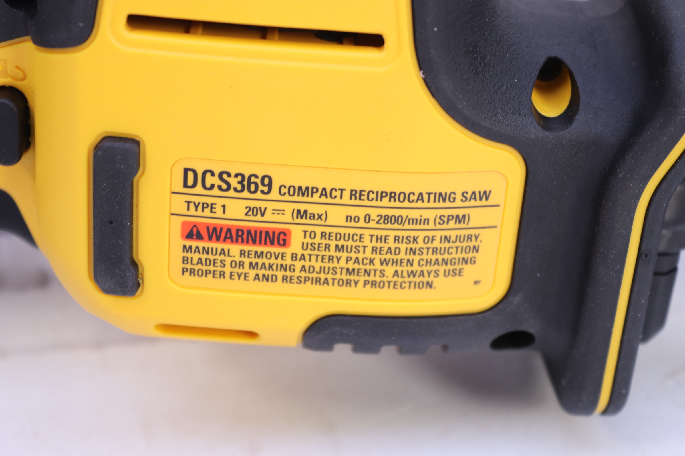 DEWALT DCS369 ATOMIC 20Volt MAX Cordless Brushless Compact