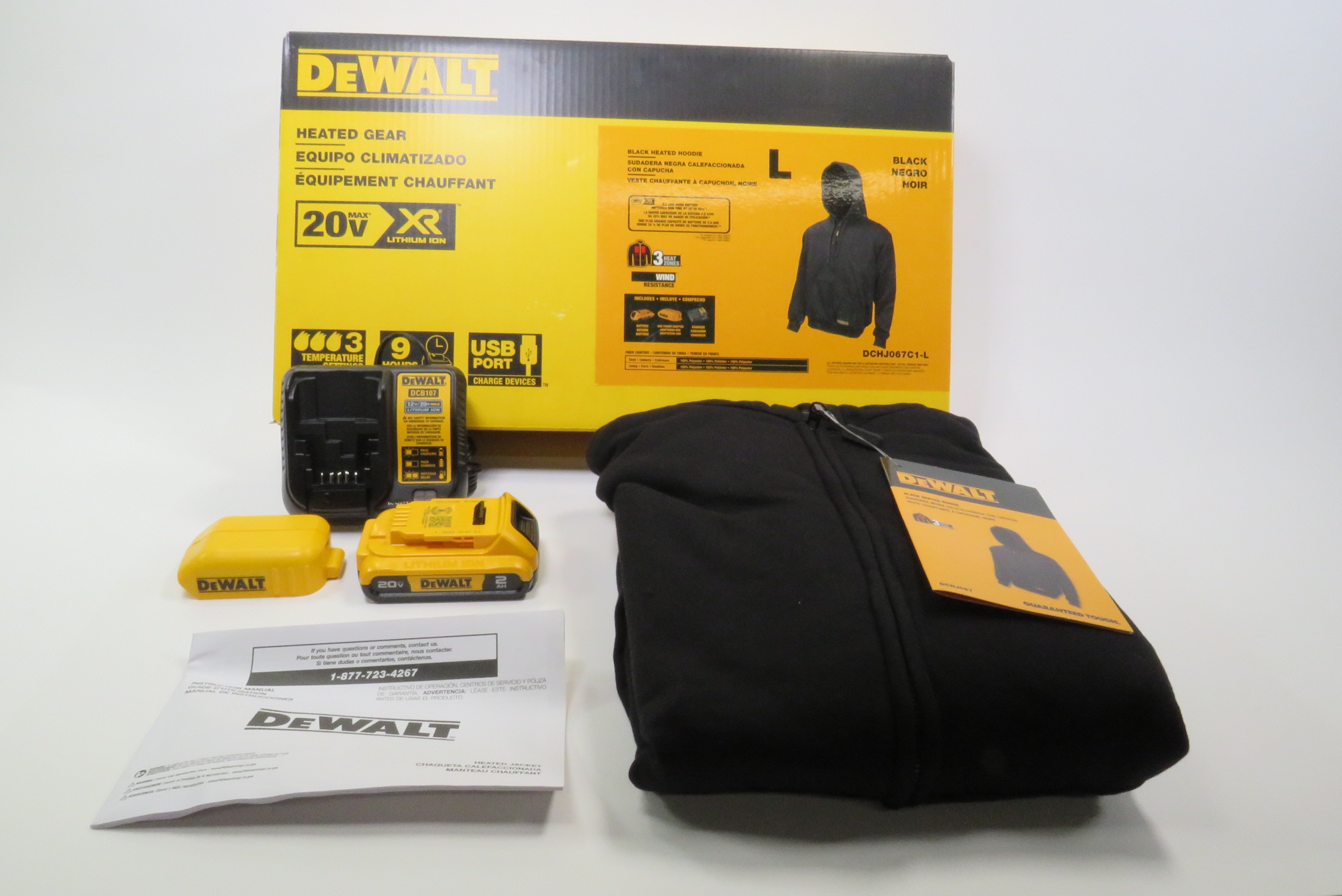 DeWalt DCHJ067C1 L Men s Large 20 Volt MAX XR Lithium Ion Hoodie Kit