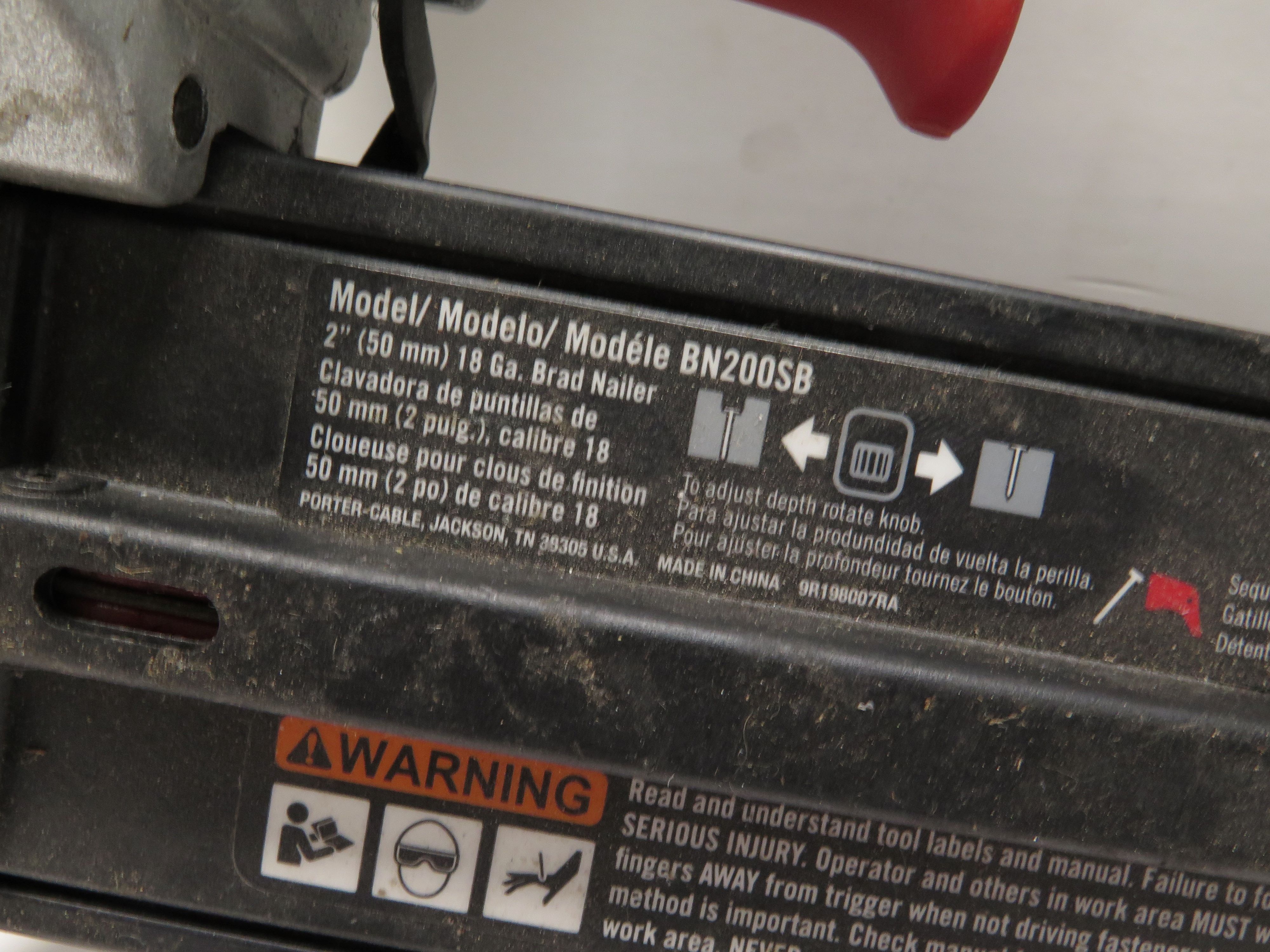 Porter Cable BN200SB 18Gauge Pneumatic Brad Nailer 0612