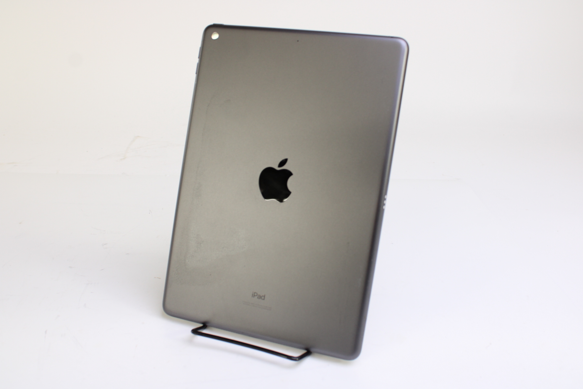 Apple iPad 9th Generation MK2K3LL/A 64GB Wi-Fi 10.2