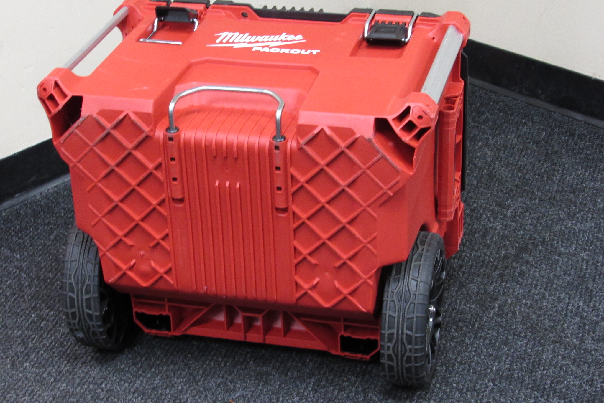 Milwaukee 48-22-8426 PACKOUT Rolling Tool Box - Local Pick-Up Only