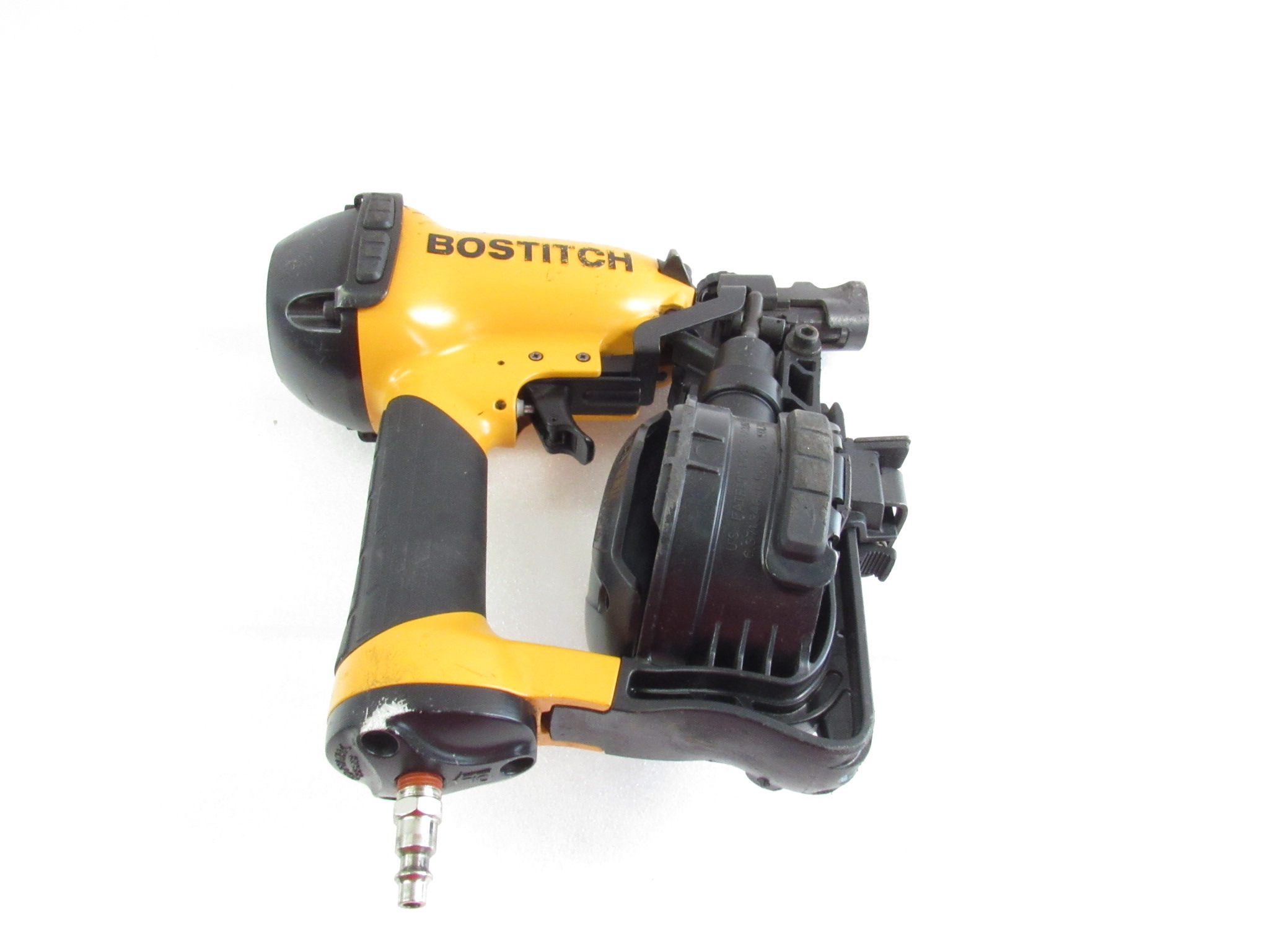 BOSTITCH RN46-1 15-Degree Aluminum Housing Pneumatic Coil Roofing Nailer