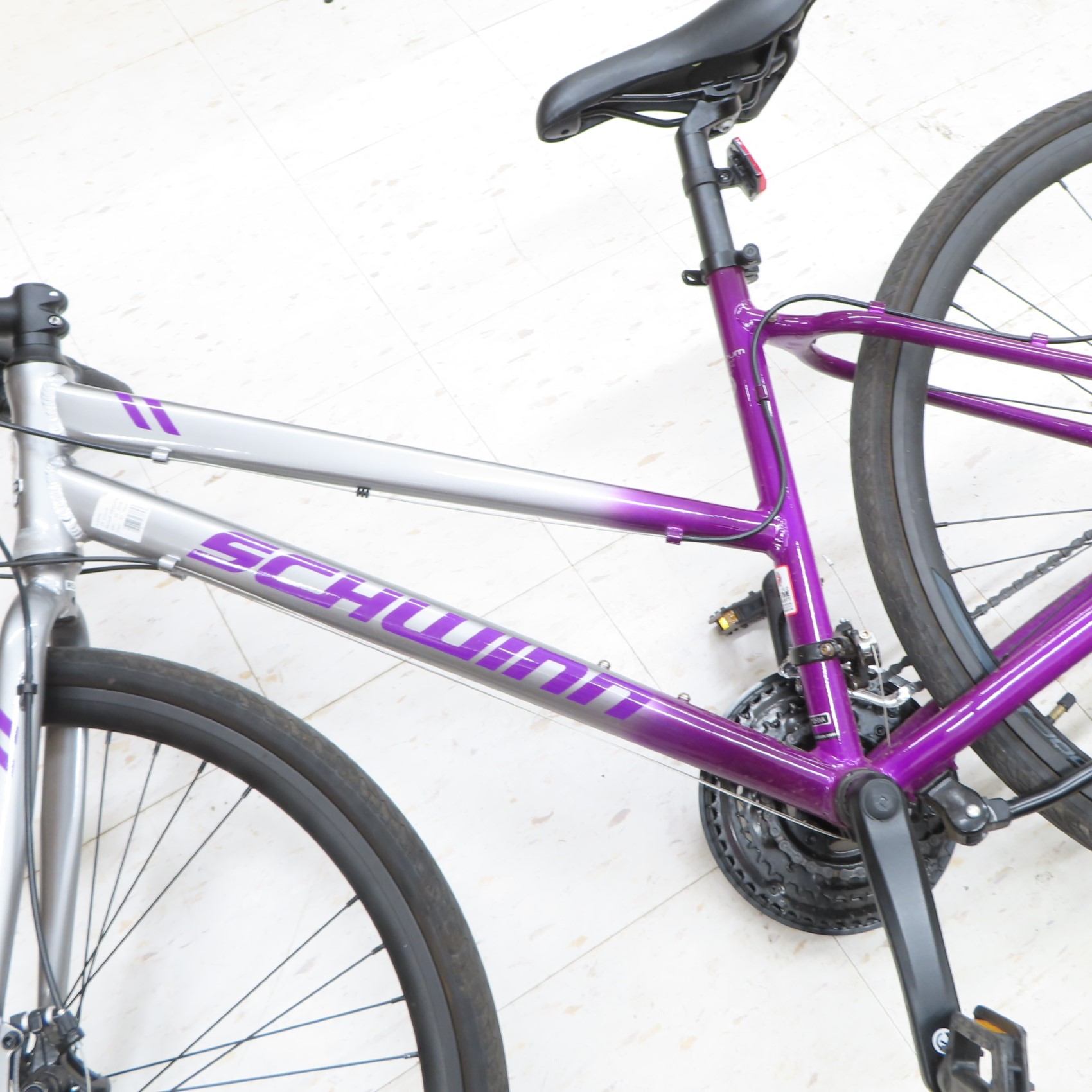 Schwinn S8123TG Ladies Circuit 28
