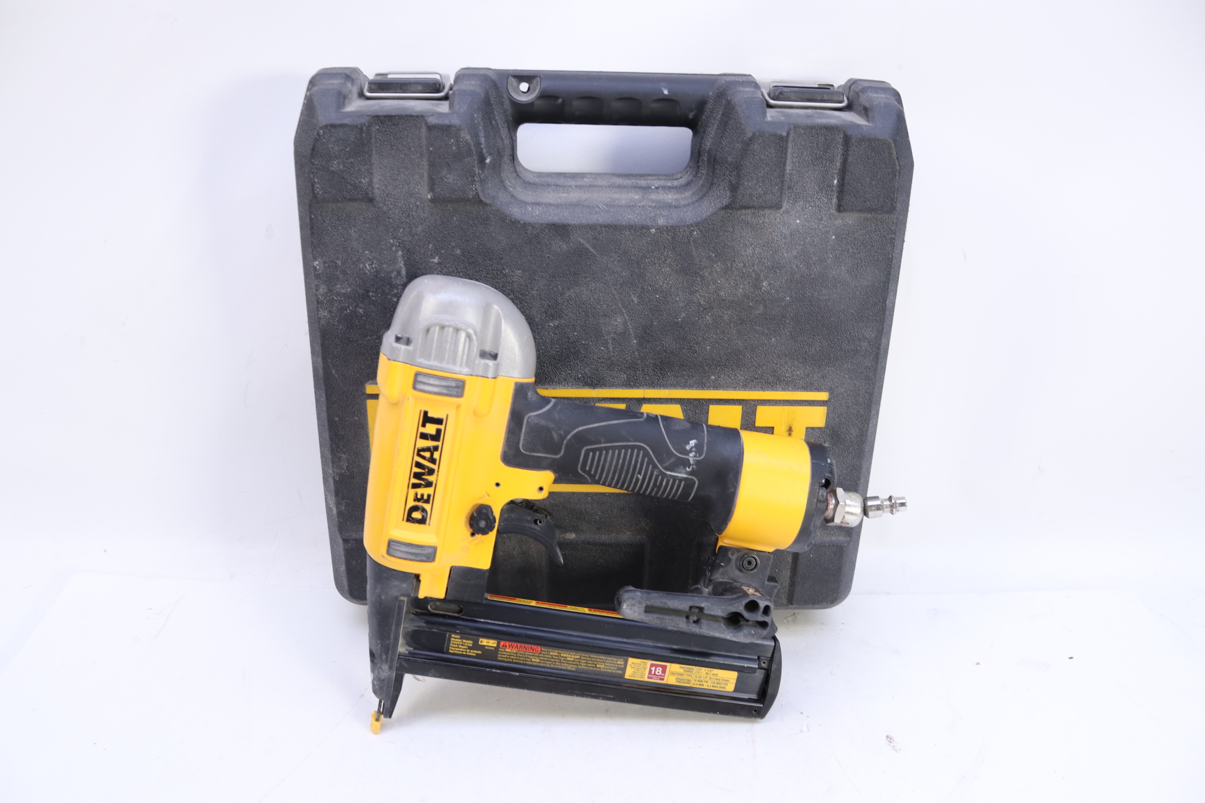 DeWalt DWFP1838 Pneumatic 18 Gauge 1/4" Crown Stapler