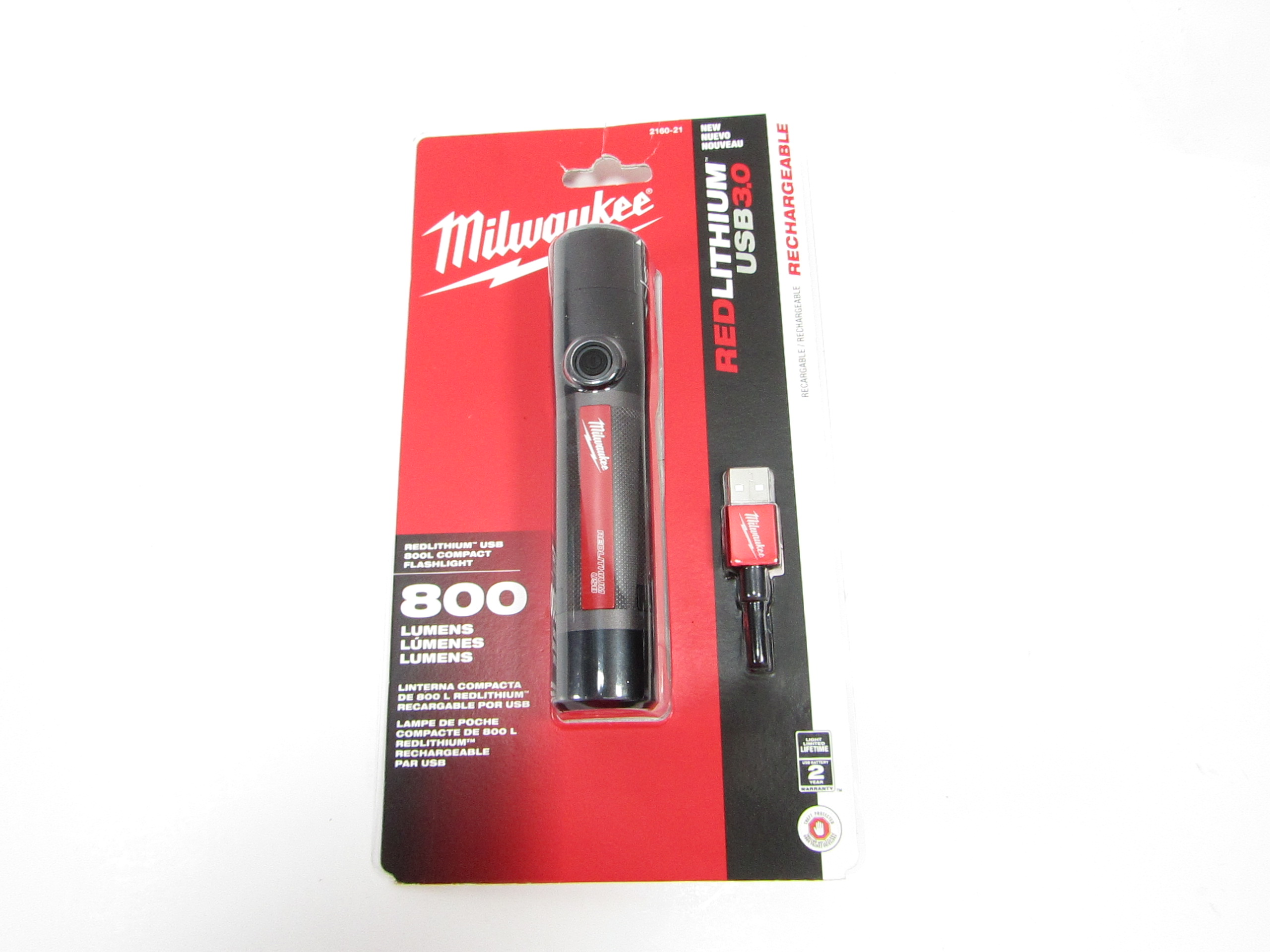 Milwaukee flashlight 800 online lumens