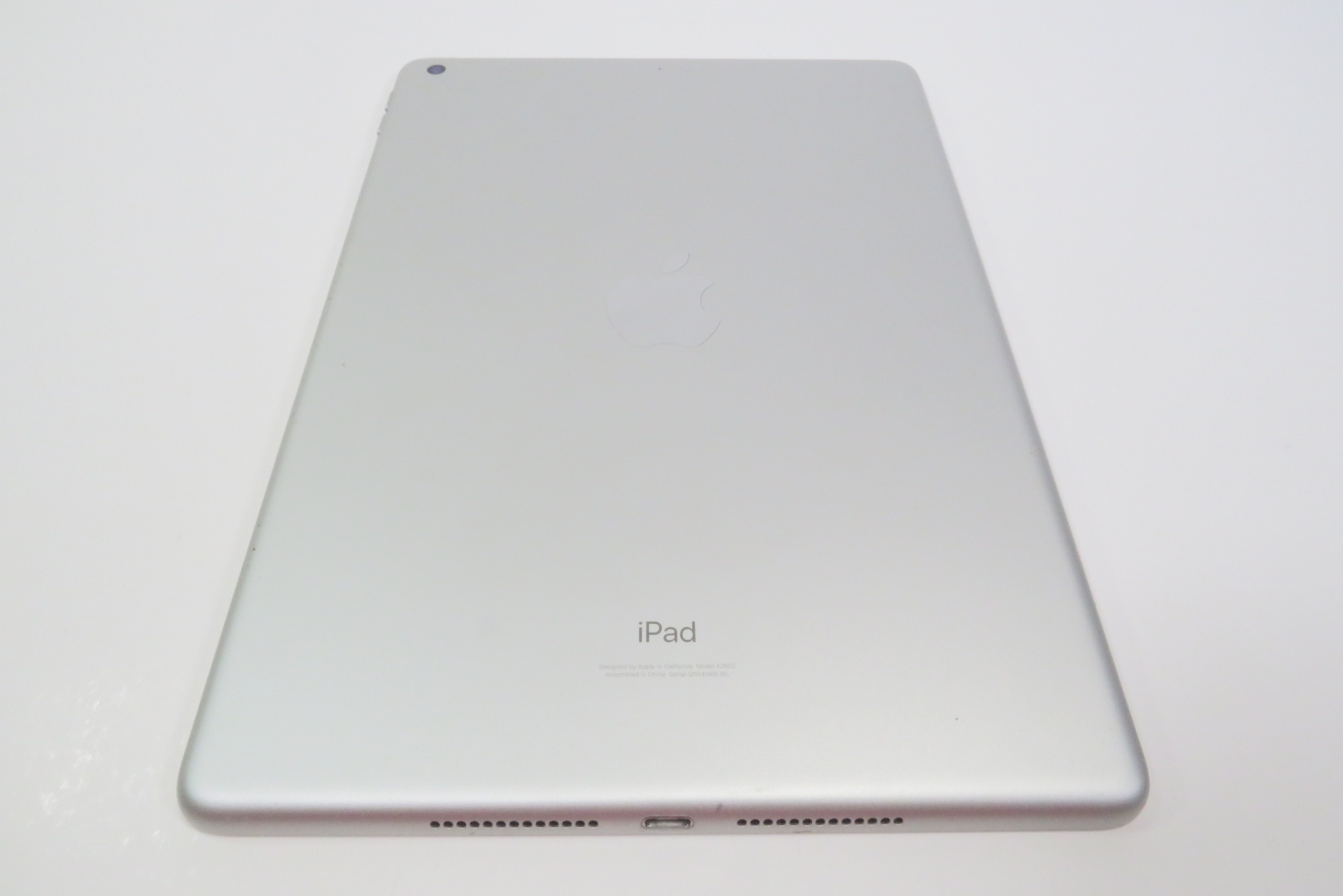 Apple iPad 9th Gen A2602 MK2L3LL/A 64GB Wi-Fi 10.2