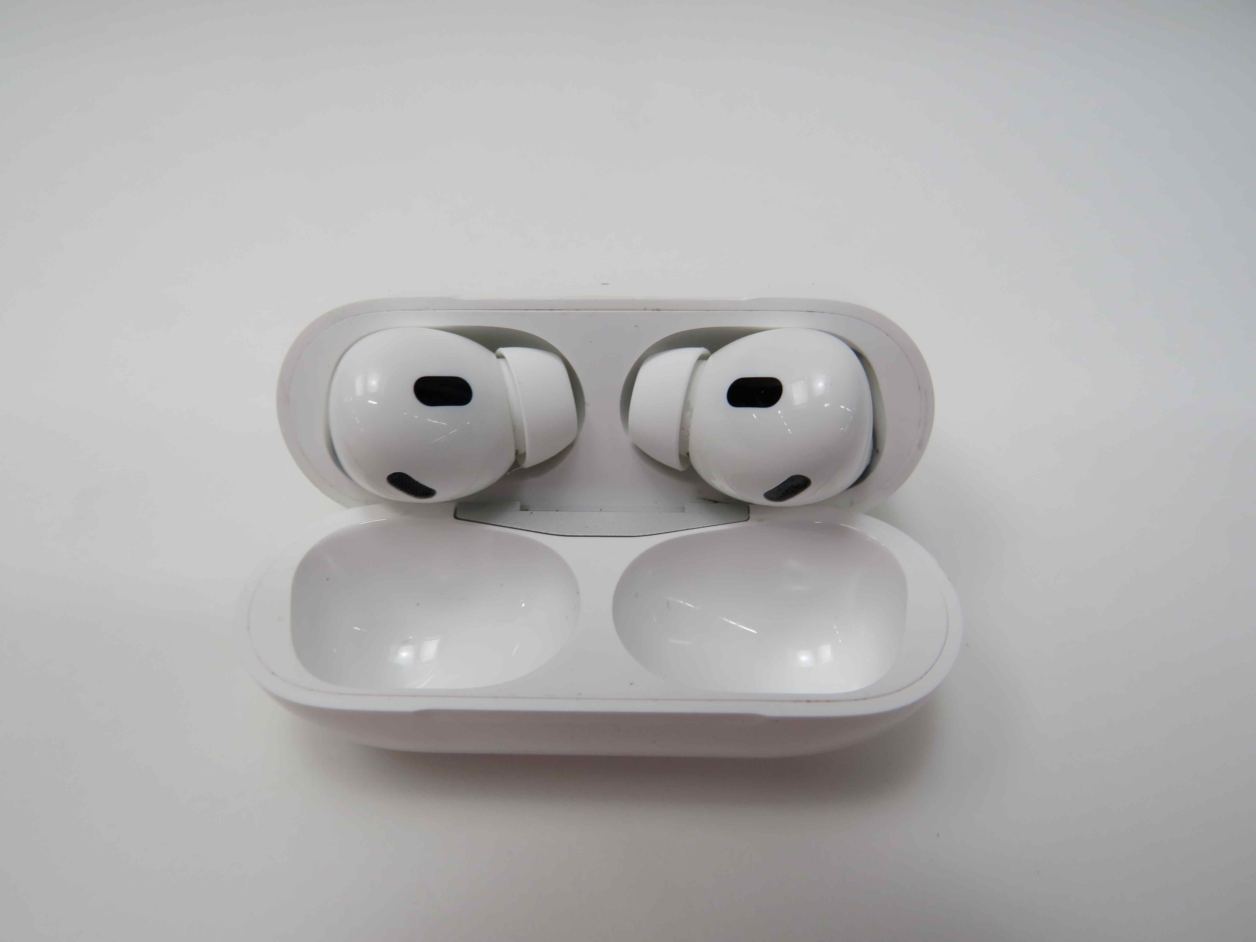 Apple AirPods Pro 2nd Generation Bluetooth Wireless Earbuds A2700 0051