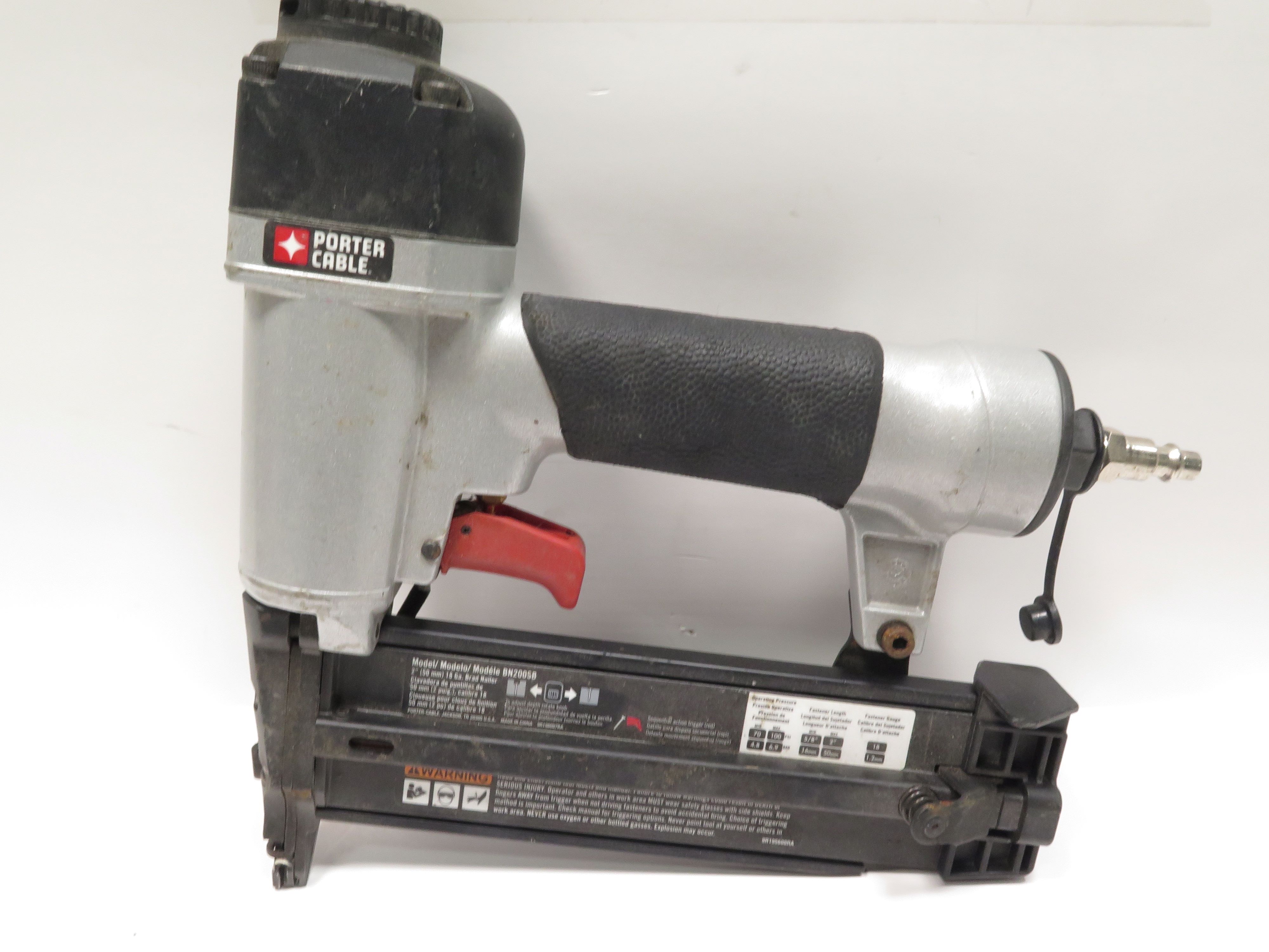 Porter Cable BN200SB 18Gauge Pneumatic Brad Nailer 0612