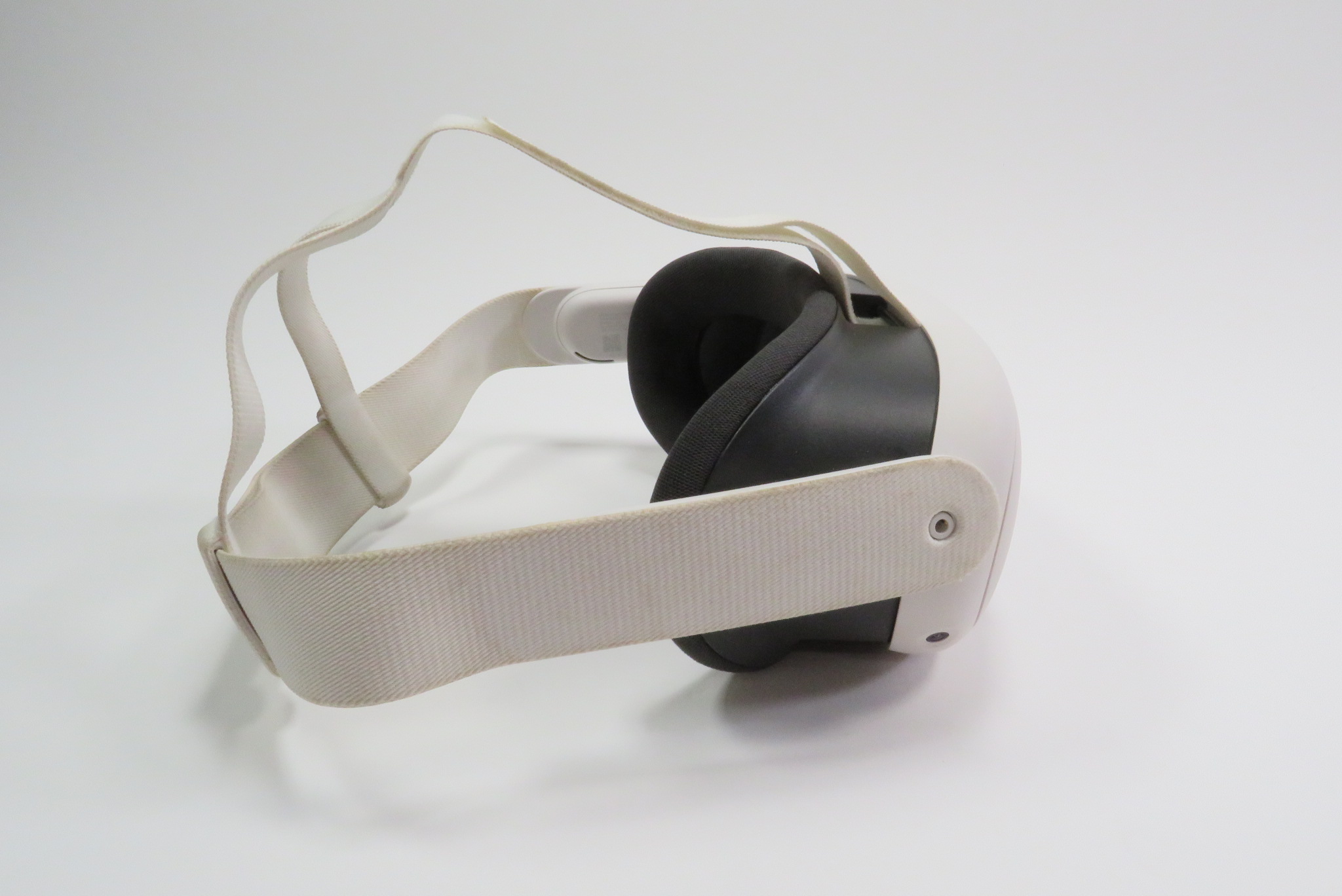 Meta Quest 3 S3A 128GB Storage 3D Spatial Audio High-Resolution VR Headset