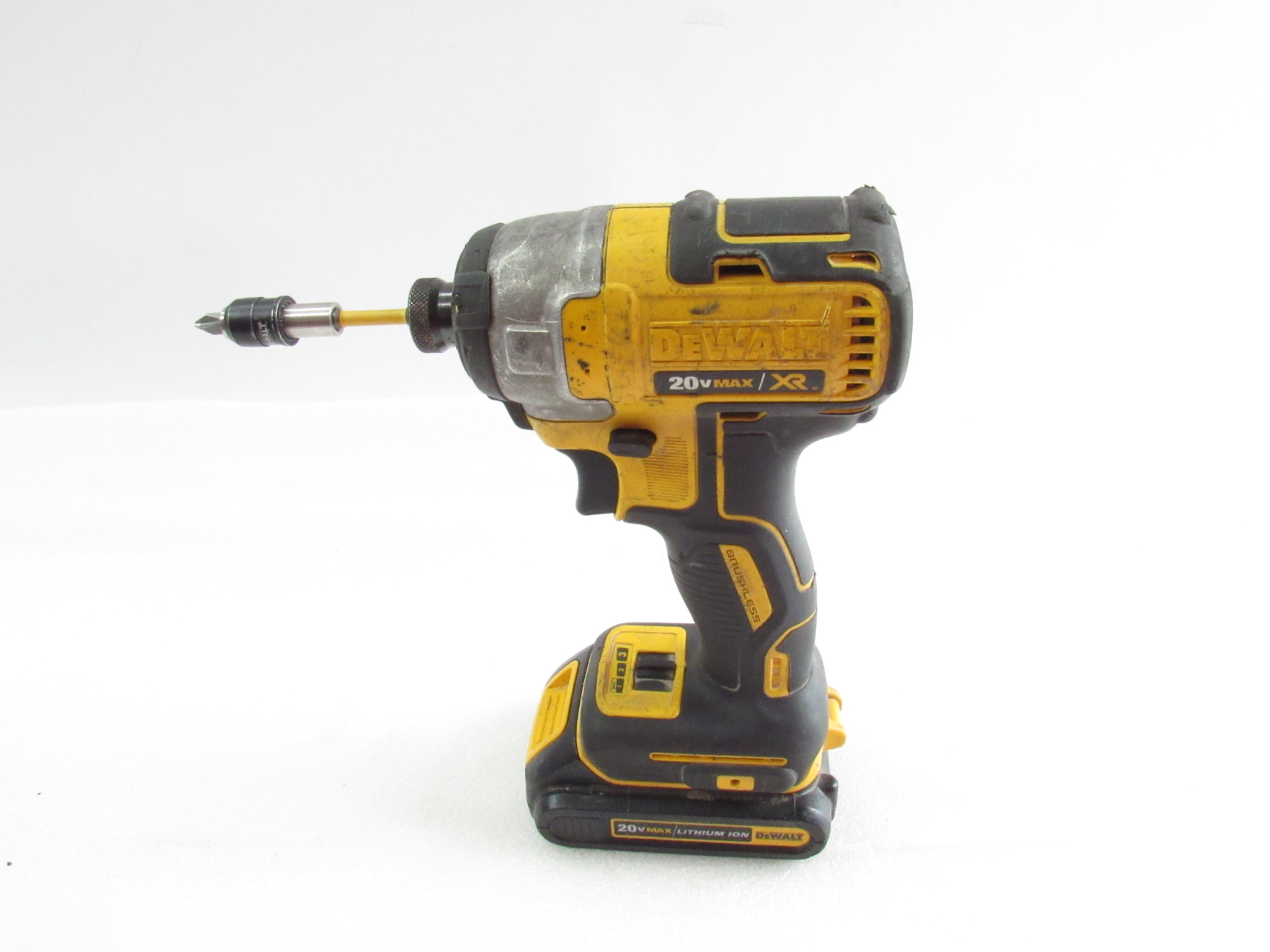 DEWALT DCF887 20V MAX XR Cordless Brushless 3-Speed 1/4 Impact