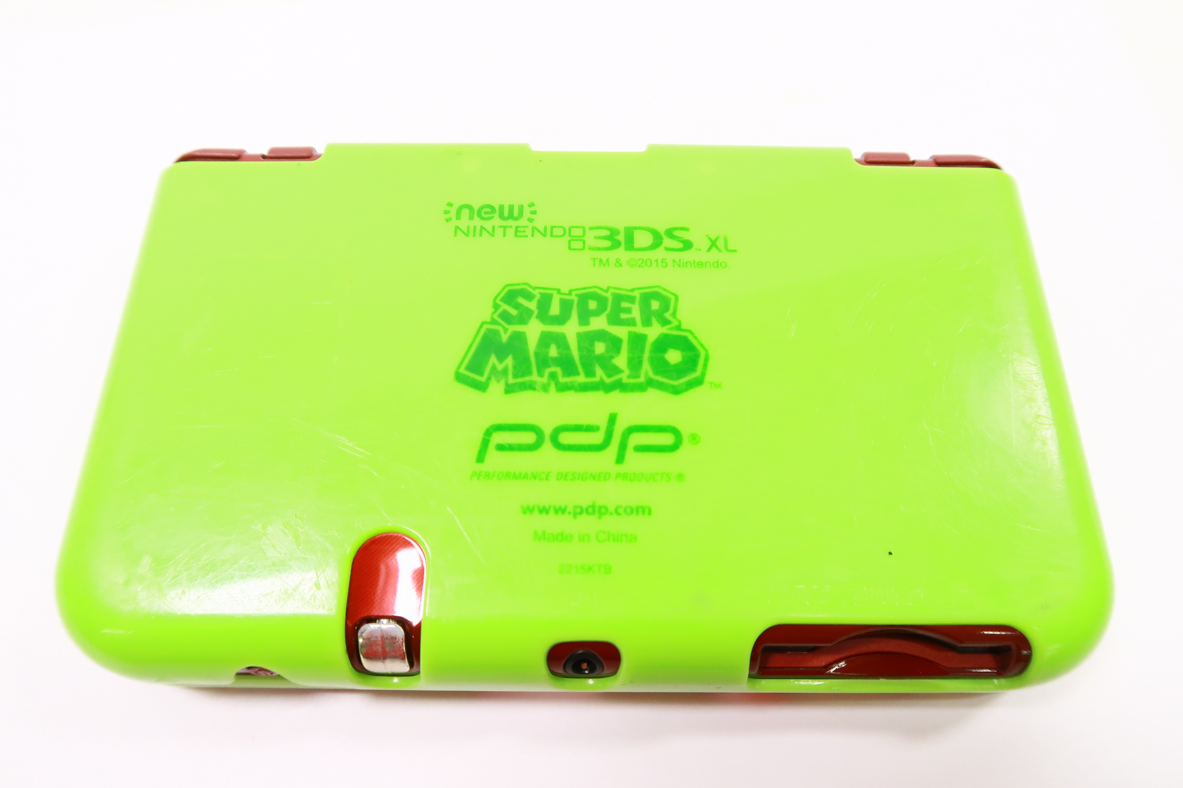 Nintendo NEW 3DS XL RED-001 Video Game Handheld - 4180