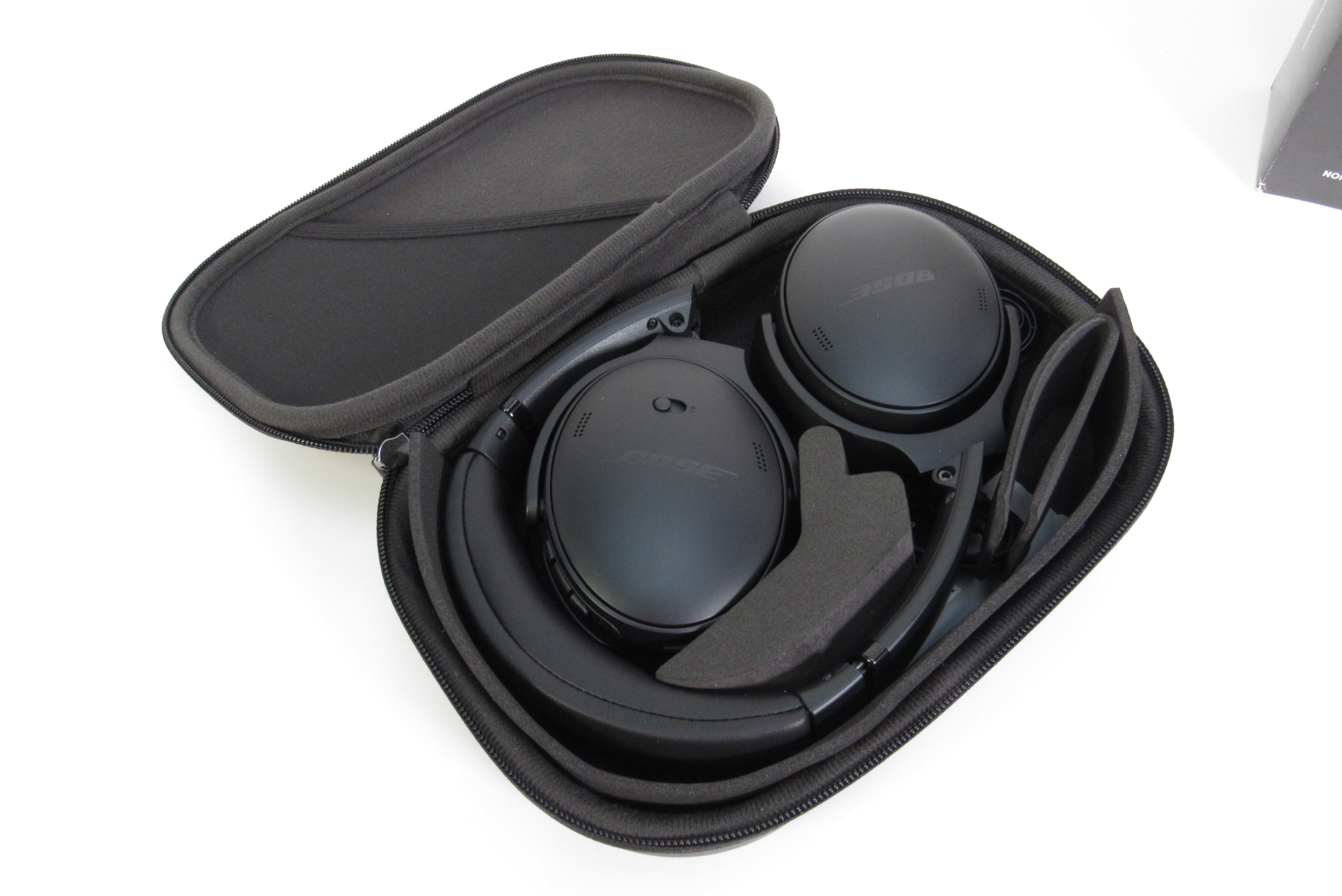 新品未開封BOSE QuietComfort Headphones Black Amazon.com: Bose QuietComfort Bluetooth Headphones, Wireless