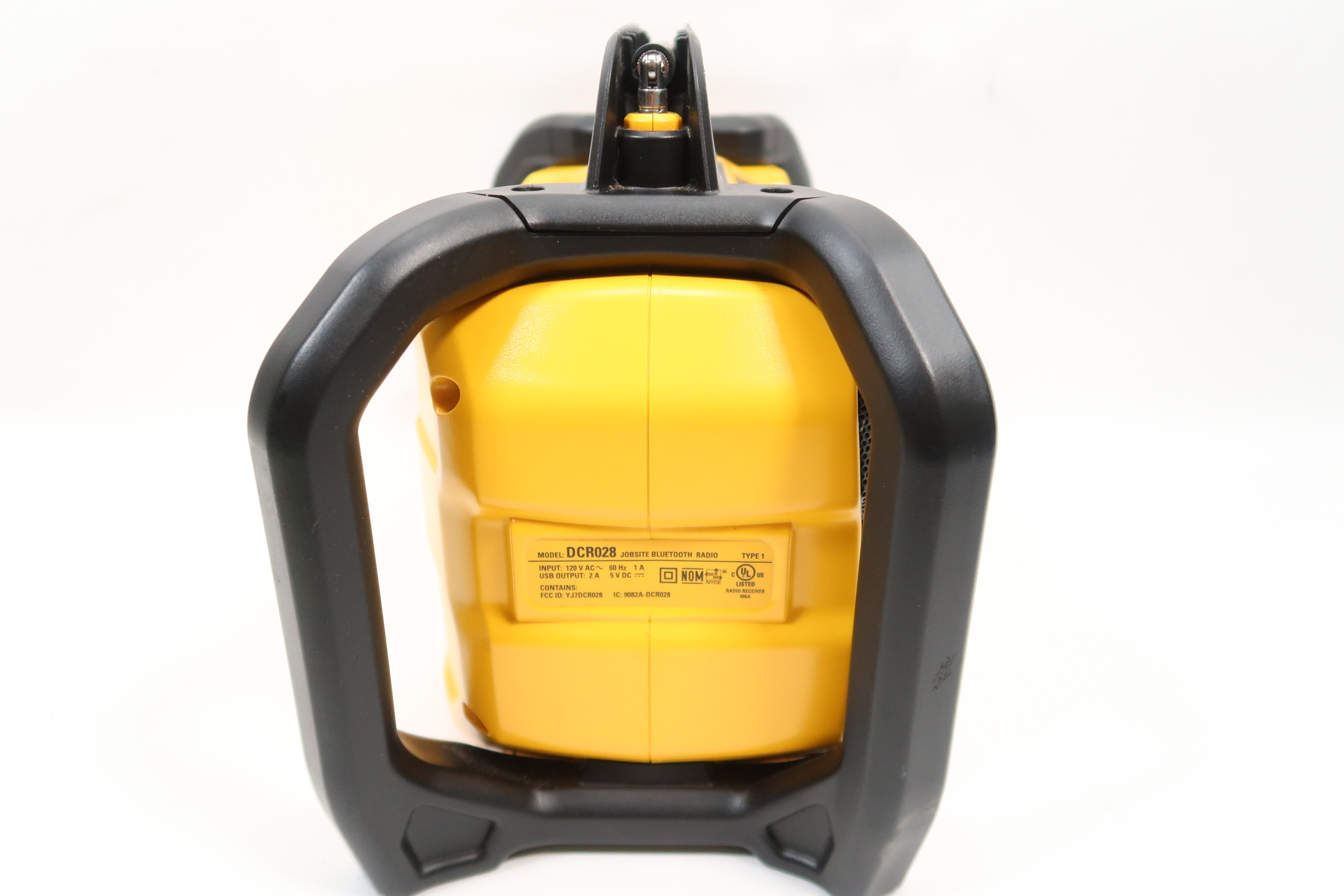 DeWalt DCR028 20V MAX Compact Cordless Bluetooth Radio