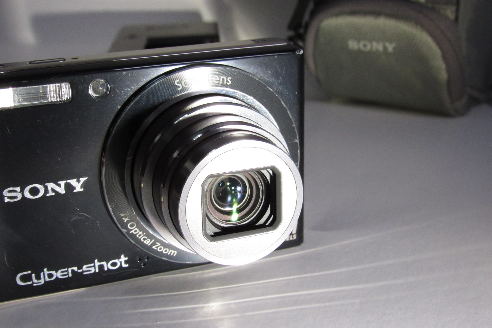 Sony Cyber-Shot DSC-W370 14.1MP 7x Wide Angle Zoom Digital