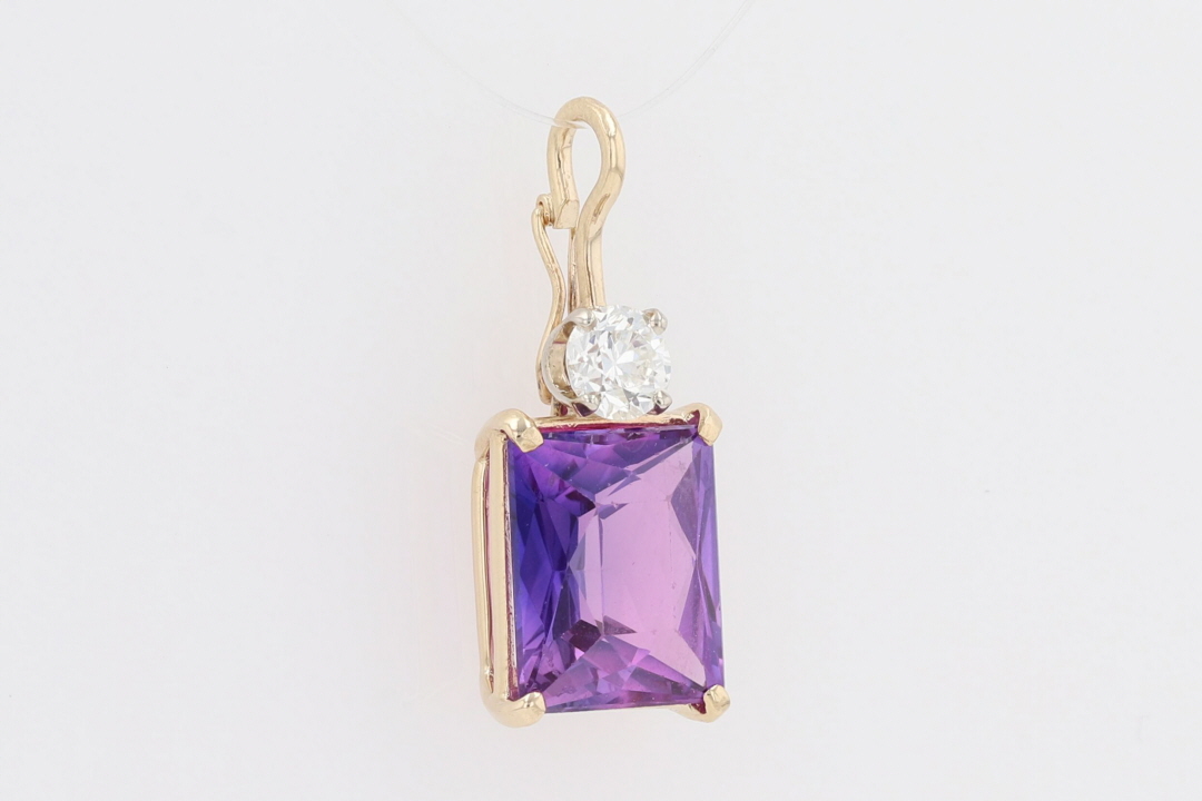 8.17ctw LabCreated Sapphire and Diamond Pendant without Chain 14k