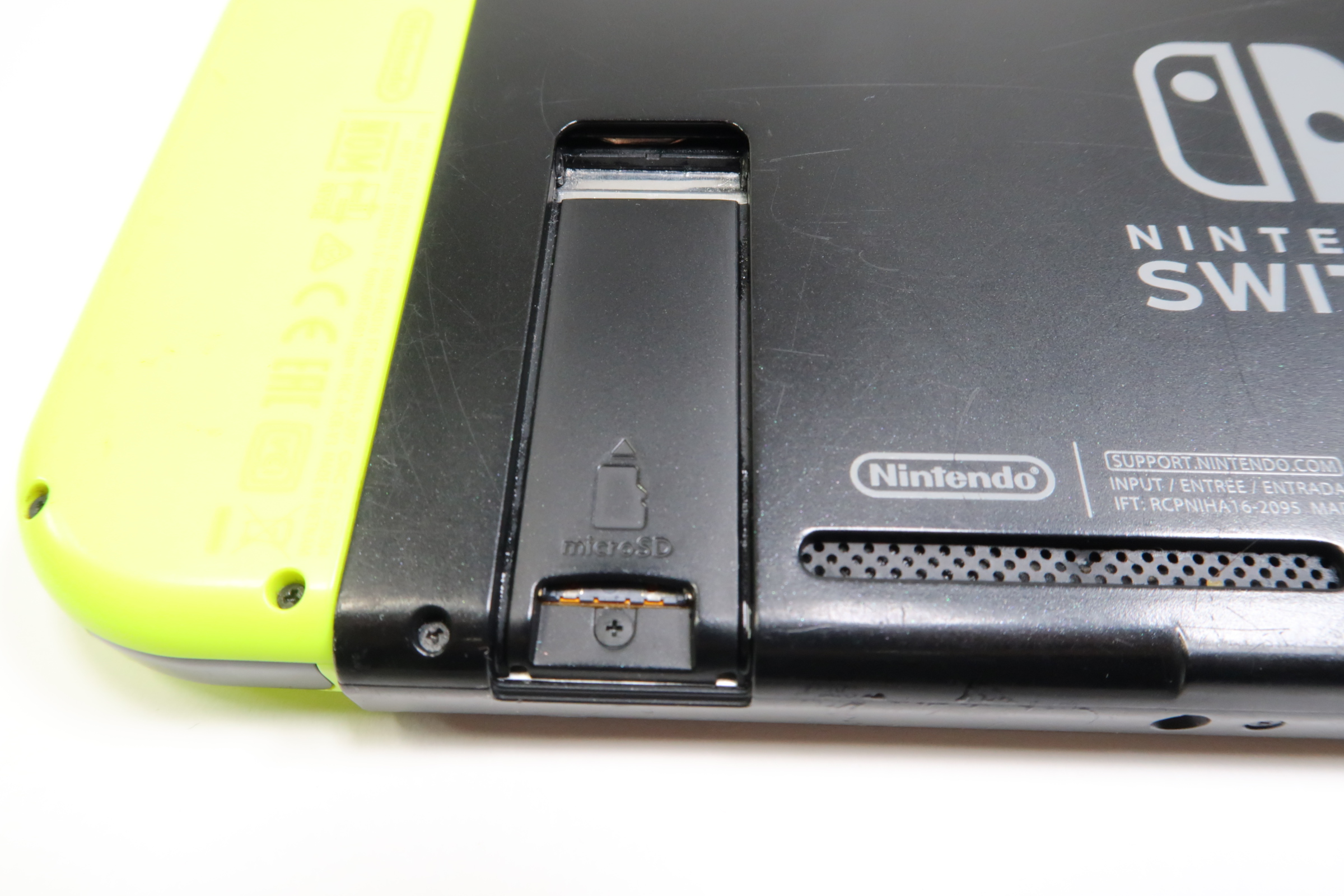 Nintendo Switch HAC-001 32GB Video Game System 1986