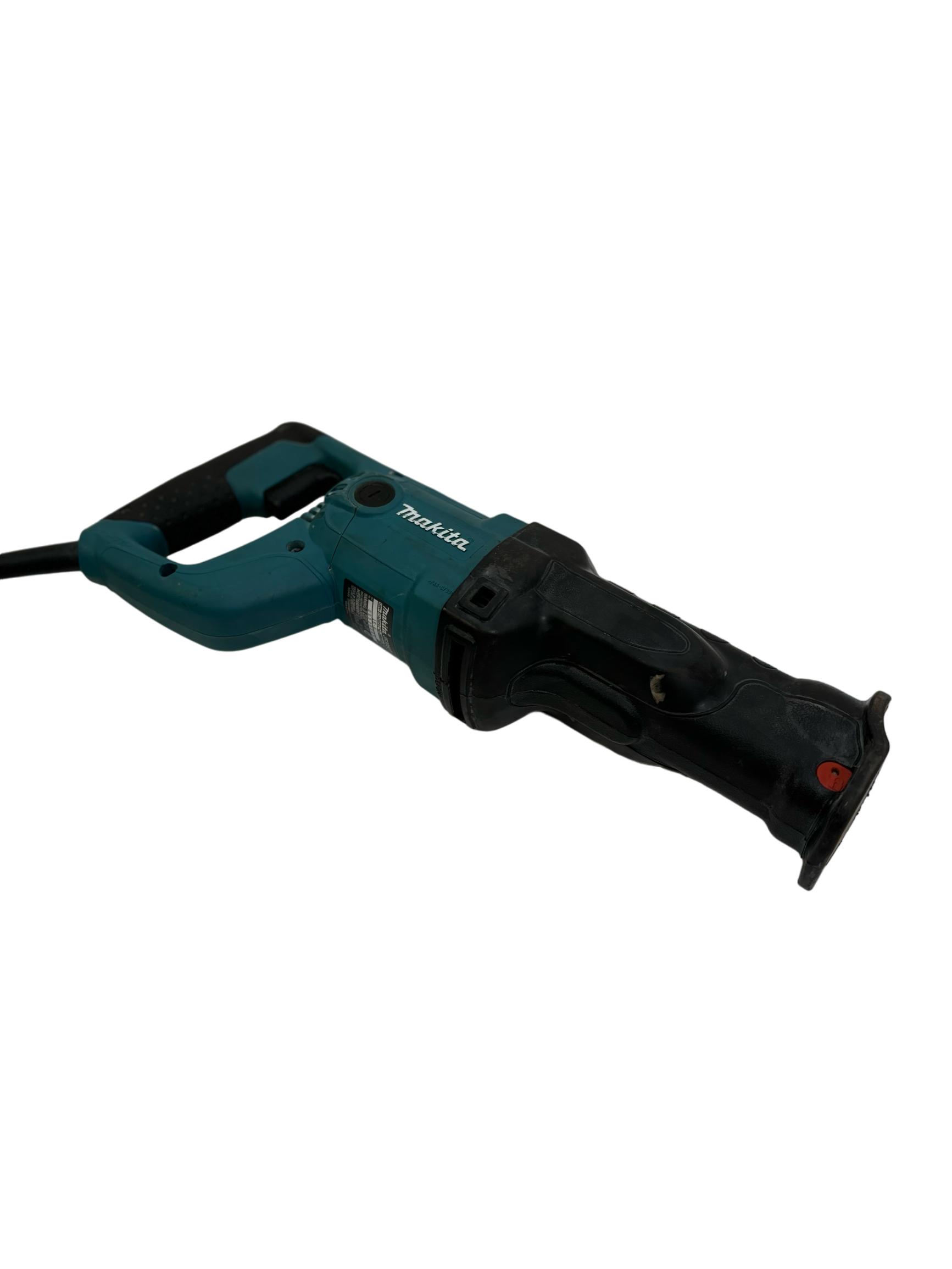 Makita 1634519 Shoe For JR3050T Reciprocating Saw – Genuine Replacement Part