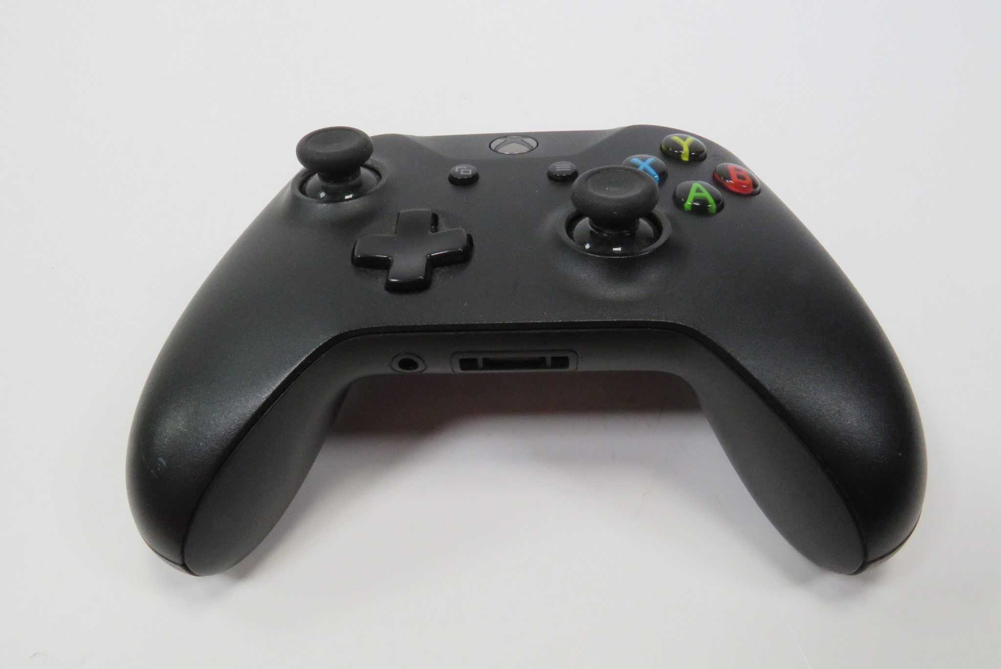 Microsoft Xbox One 1708 Wireless Video Game Controller 7145