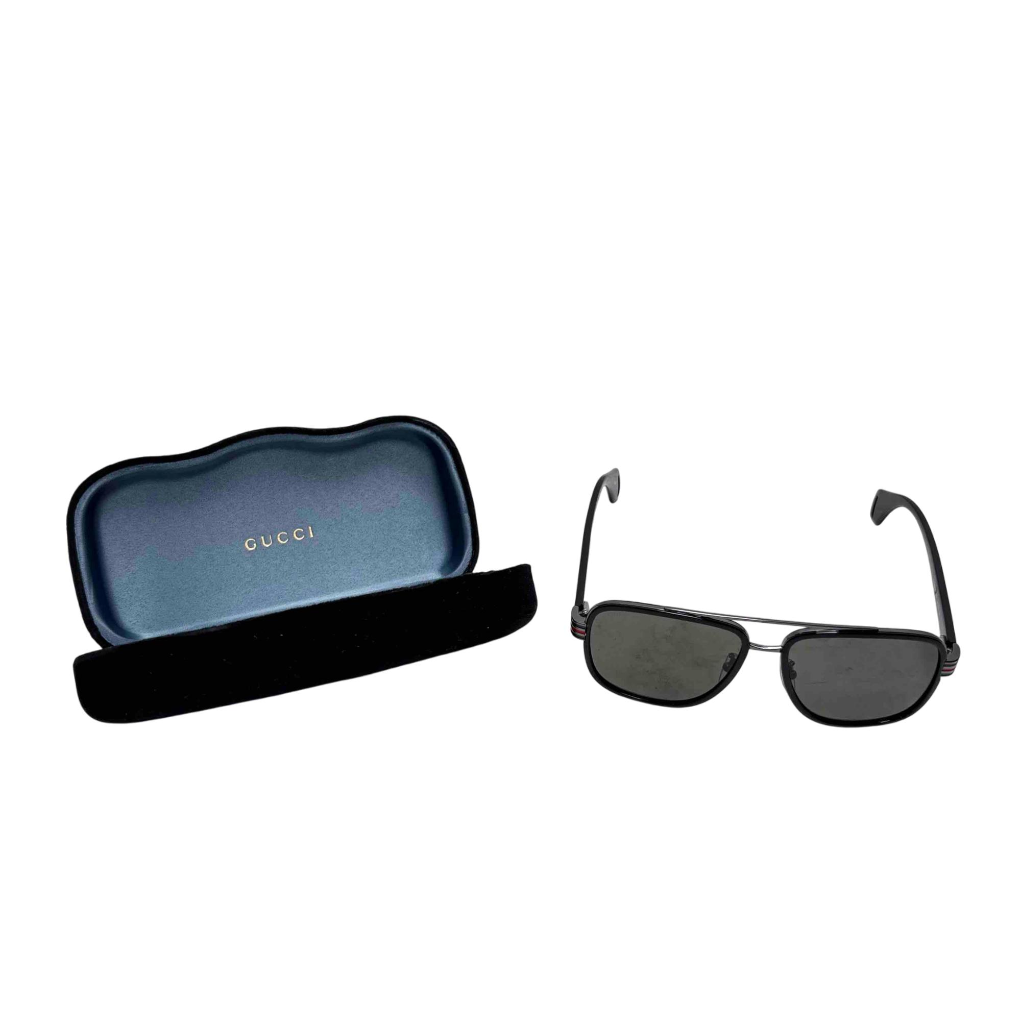 GUCCI AVIATORS  WITH CASE All I can think about is these vintage Gucci sunglasses that  main image 4