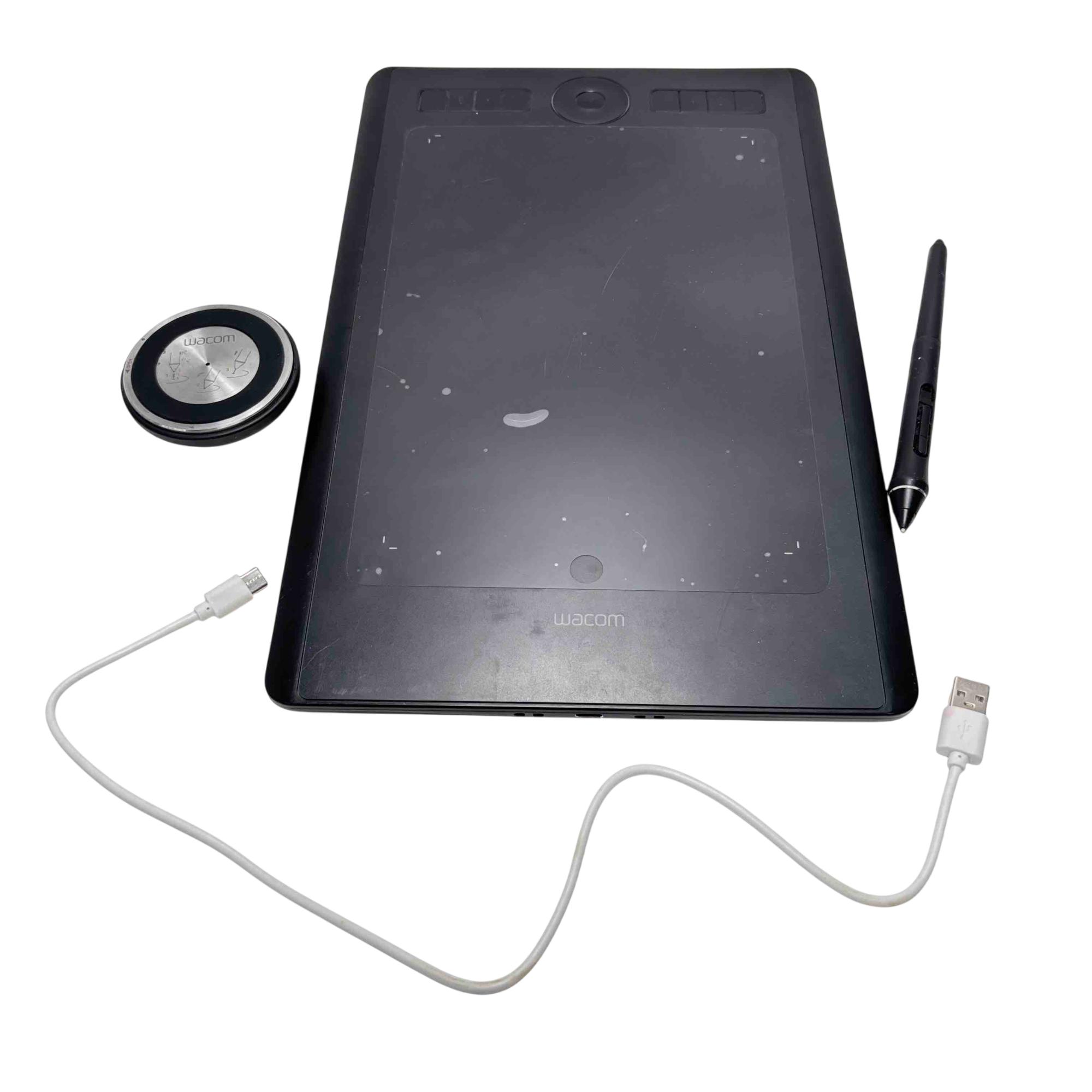 Wacom Intuos Pro PTH-660 Pen Tablet 8.82 x 5.83