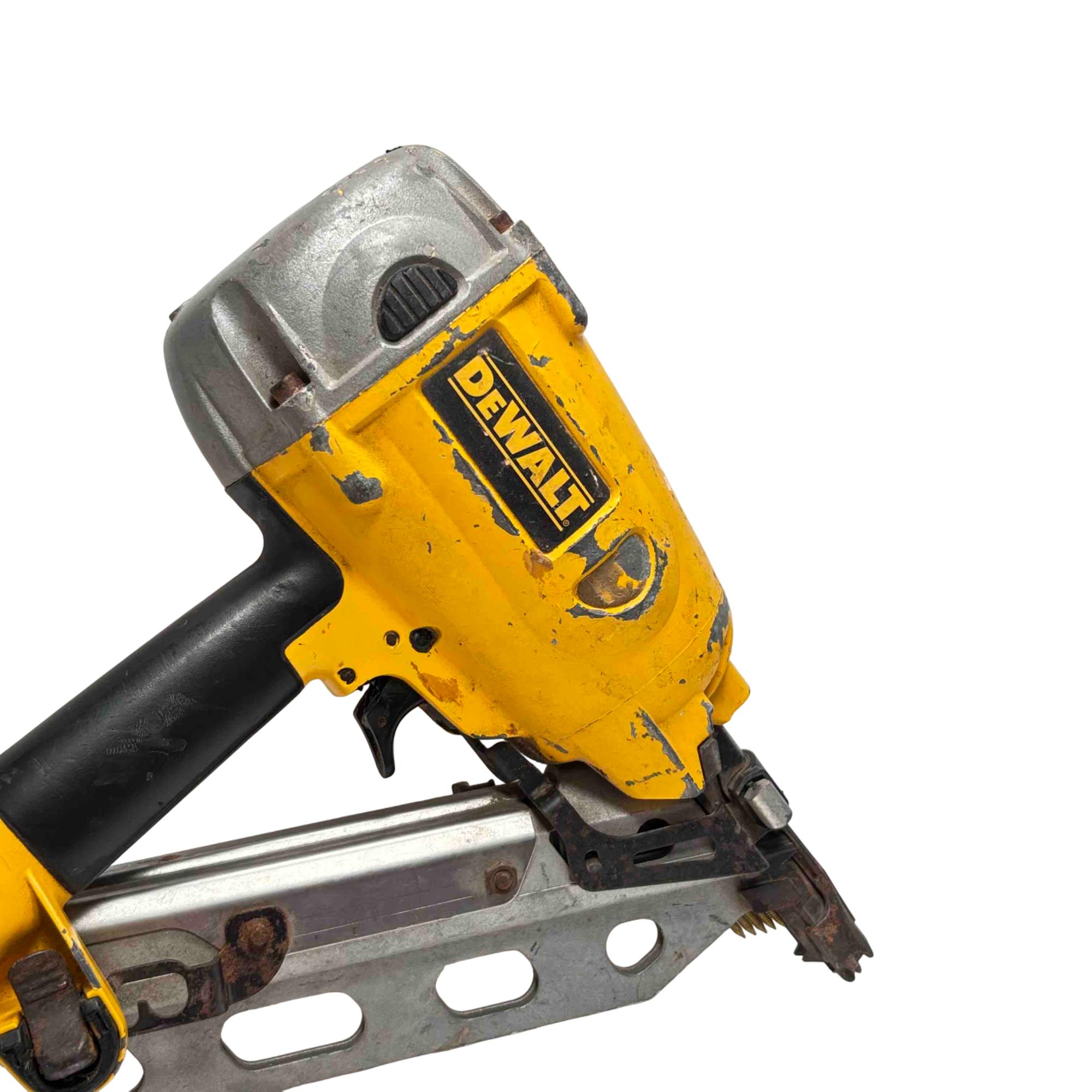 DeWalt D51823 2