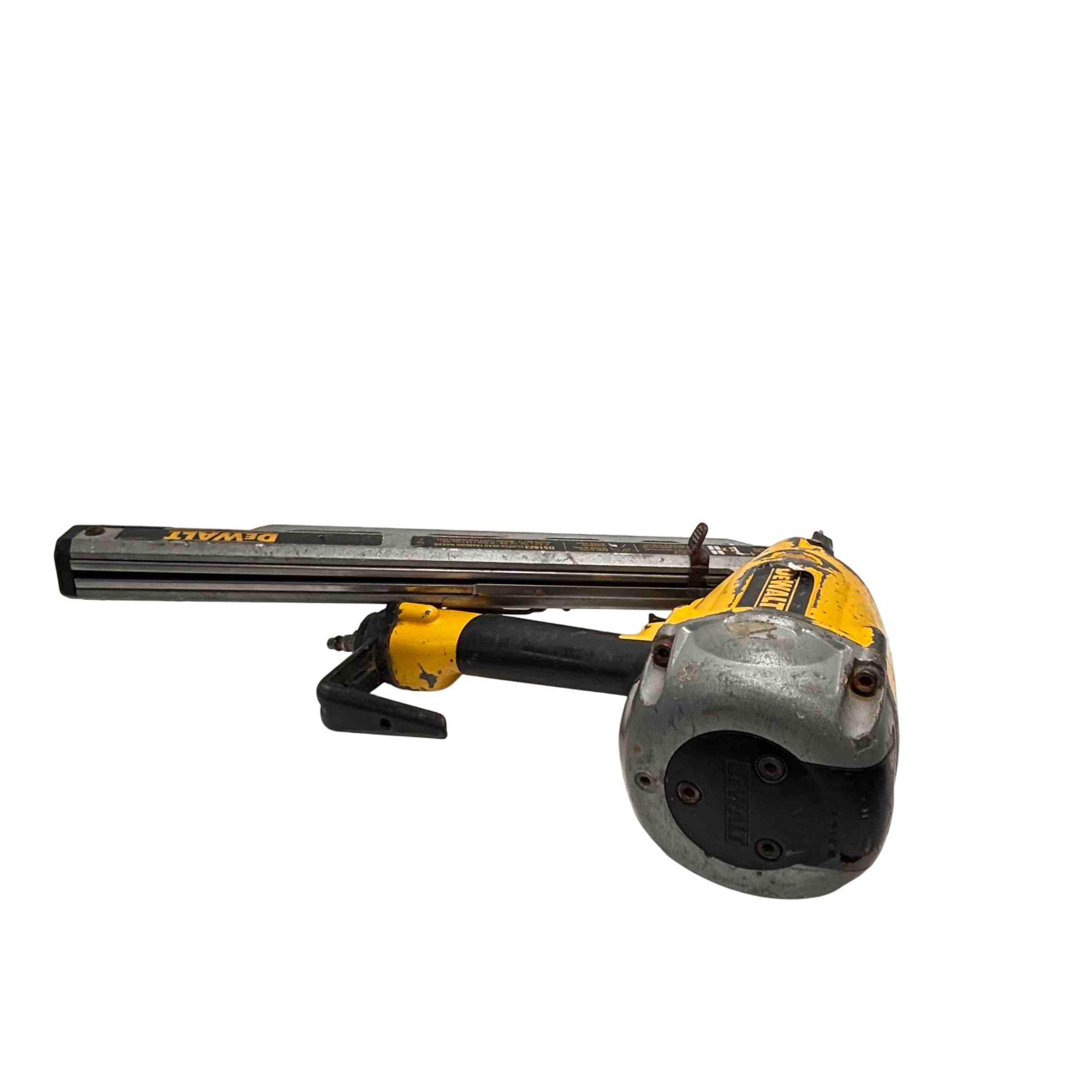 DeWalt D51823 2