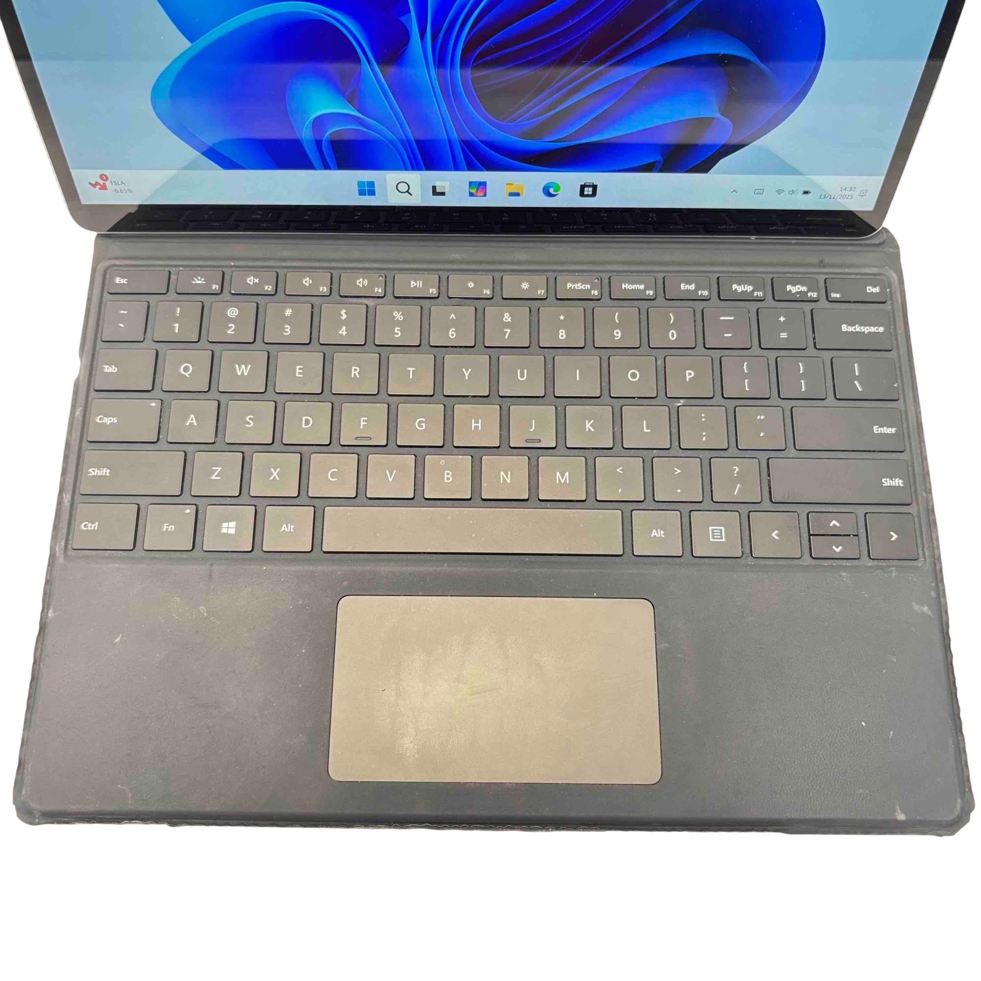 Microsoft Surface Pro X 1876 Windows 11 SQ1 3GHz 8GB RAM 128GB SSD 13