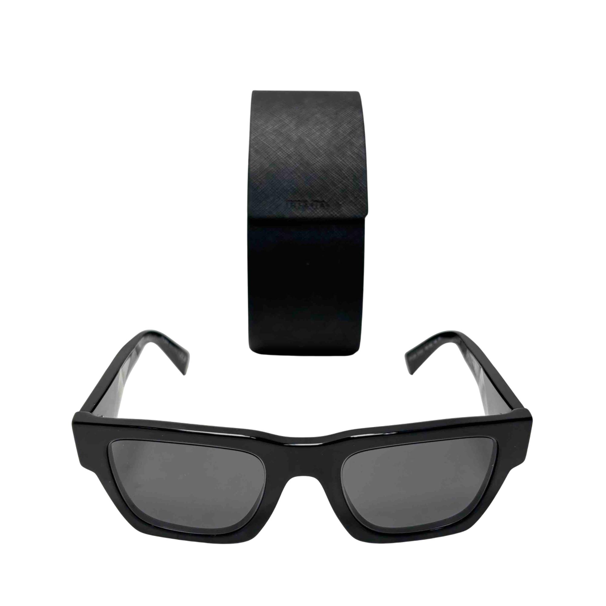 PRADA プラダ　サングラス　SPR A06 50□21 16K-08Z Prada SPR A06 50/21 16K-08Z 145 3N Women's Black Sunglasses
