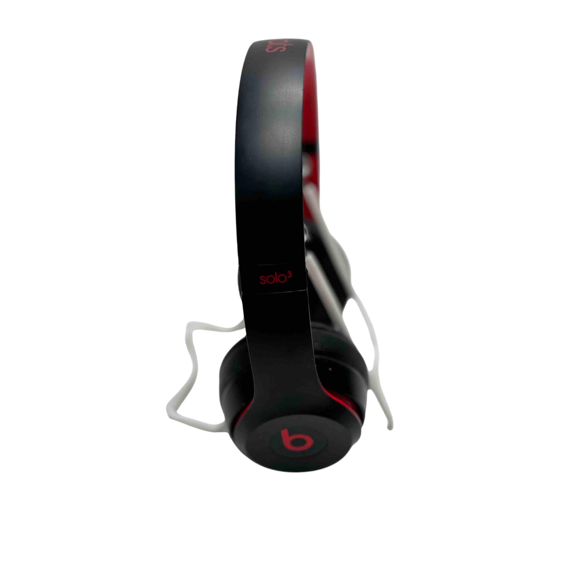 Beats Solo 3 A1796 Wireless On-Ear Headphones Black/Red