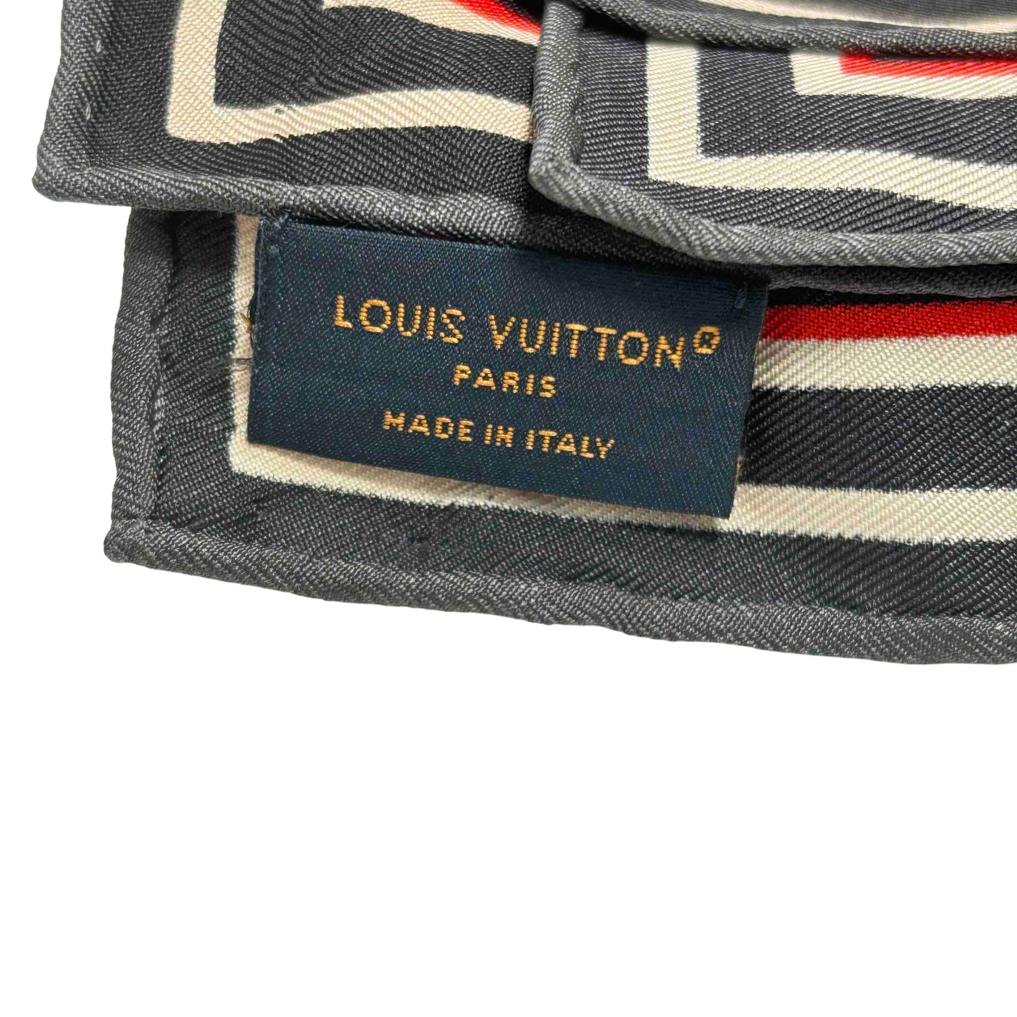 Louis Vuitton Ultimate Monogram Square 90 Silk Scarf M76649